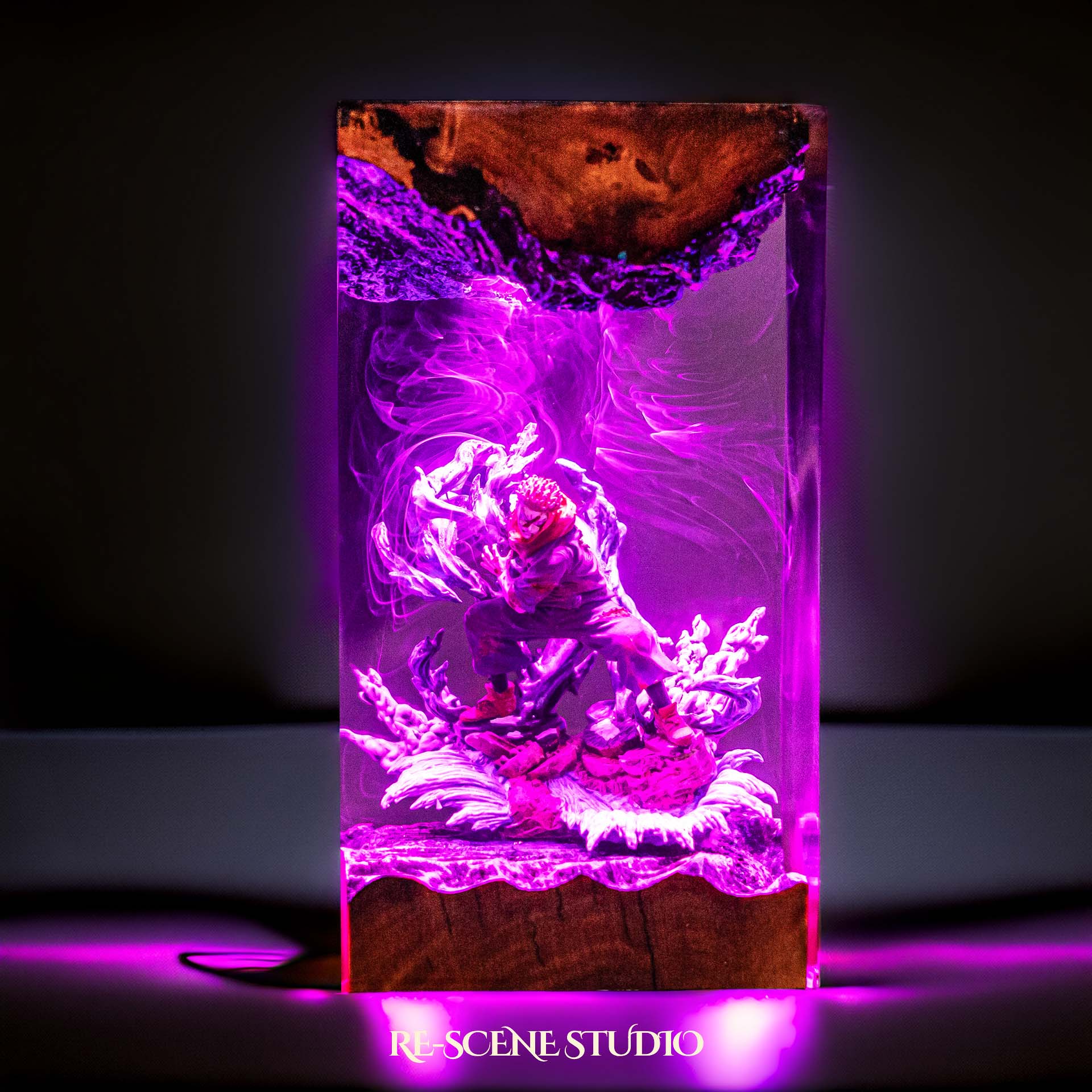 Yuji Itadori Resin Lamp — Detailed Display | Premium 3D Resin Diorama with RGB Color-Changing Light