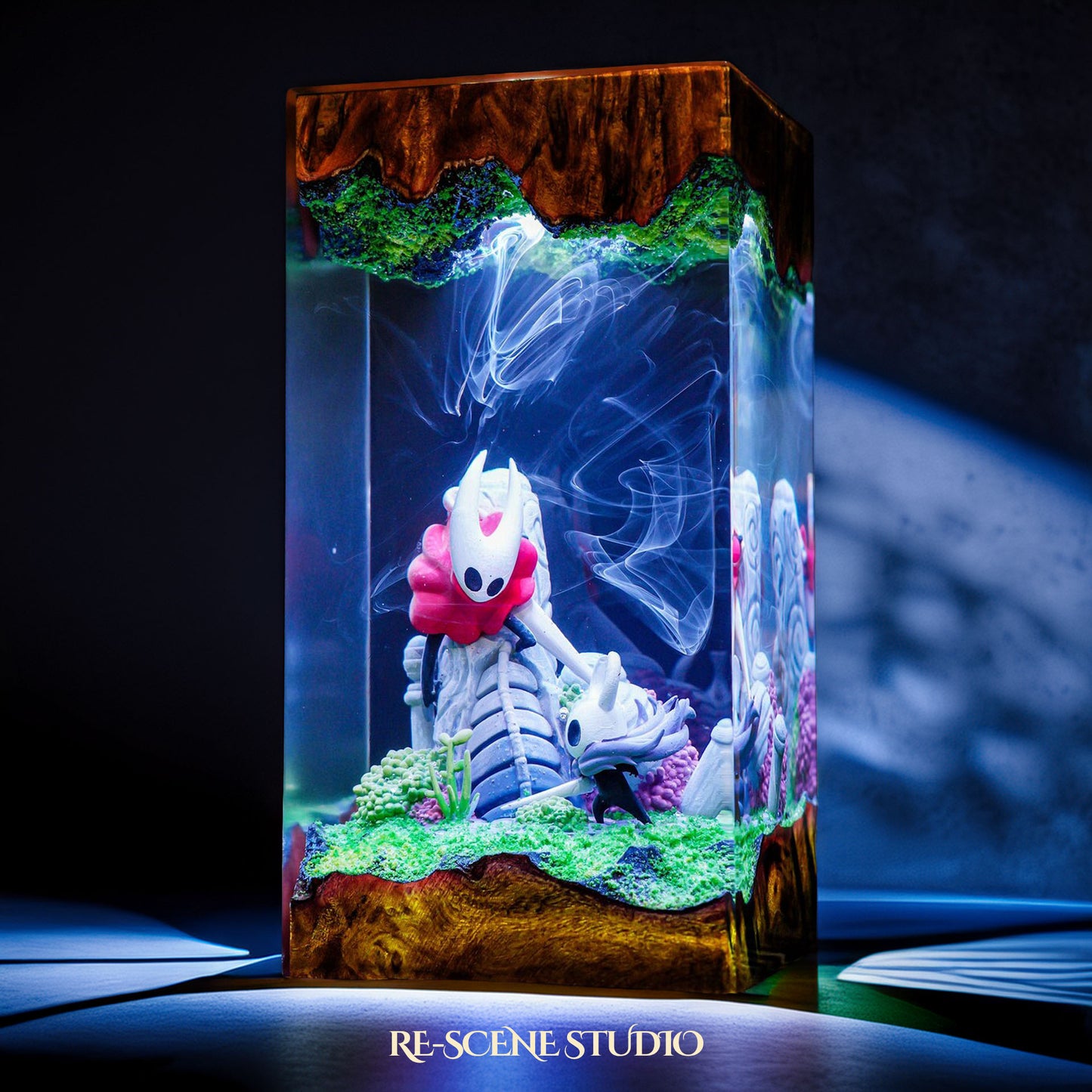 Knight & Hornet Resin Lamp - Hollow Knight