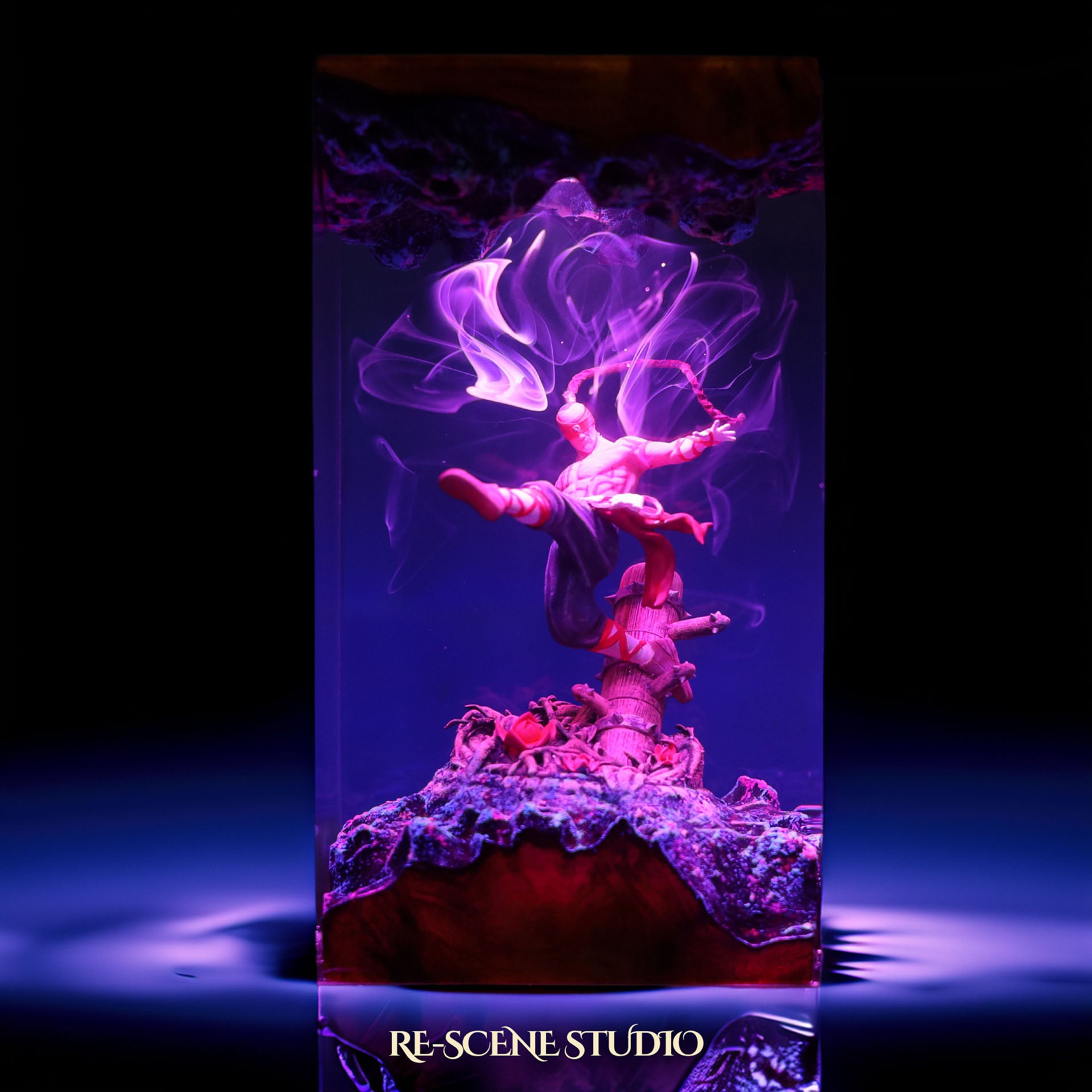 L.ee S.in Resin Lamp — Detailed Display | Premium 3D Resin Diorama with RGB Color-Changing Light