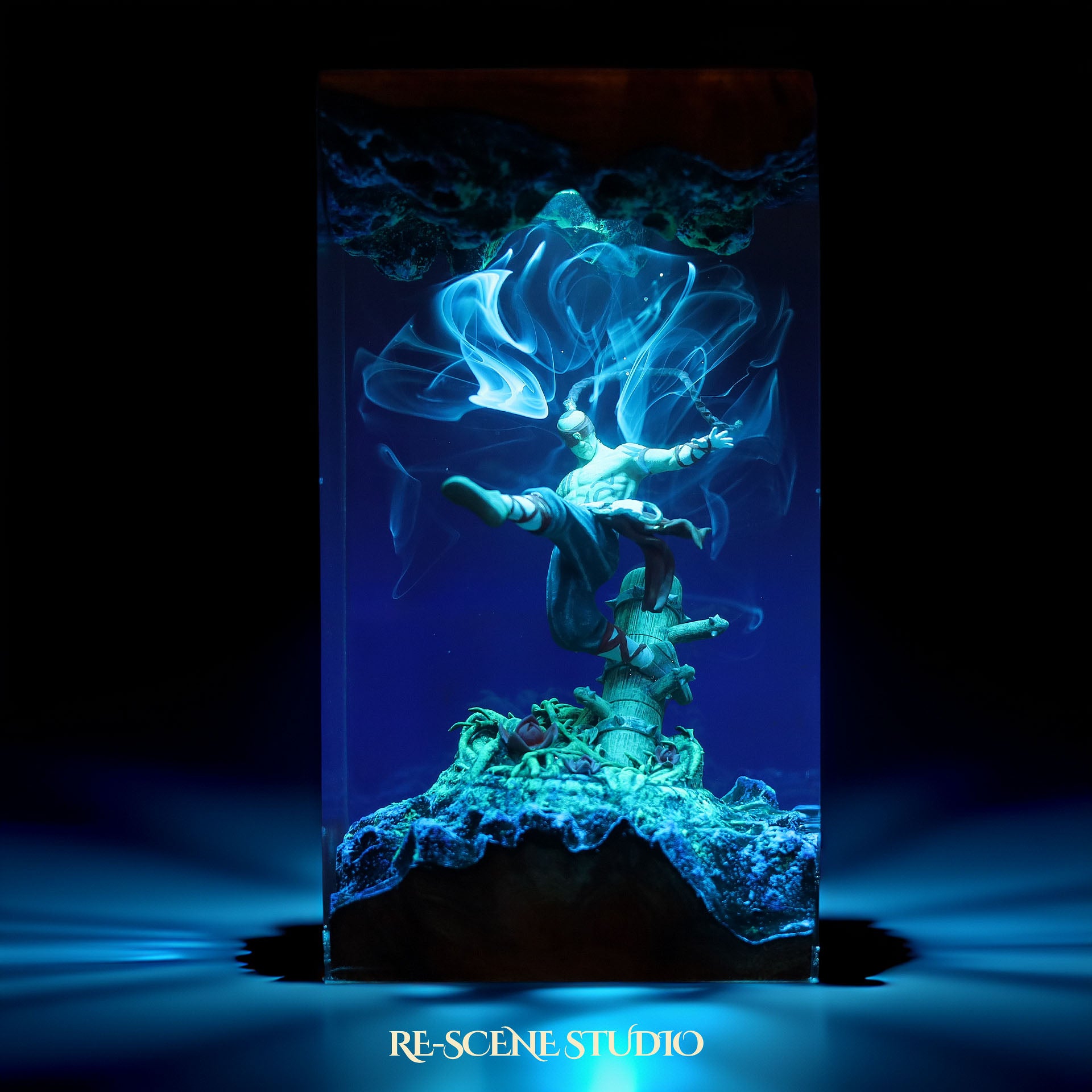 L.ee S.in Resin Lamp — Side Profile View | Handmade Pop-Culture Resin Art, Perfect Themed Gift