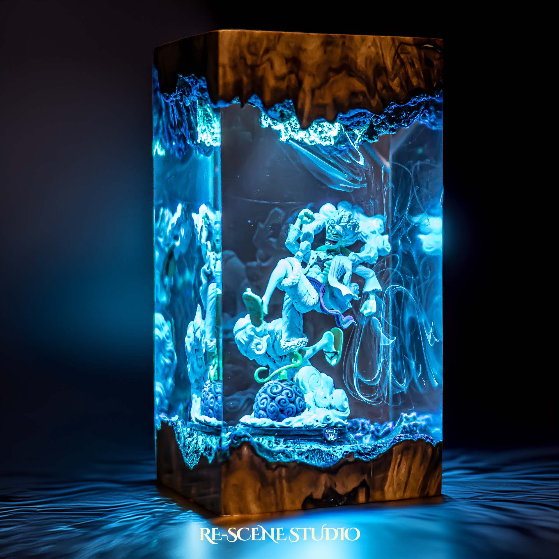 L.uffy G.ear 5 Resin Lamp 03 — Detailed Display | Premium 3D Resin Diorama with RGB Color-Changing Light