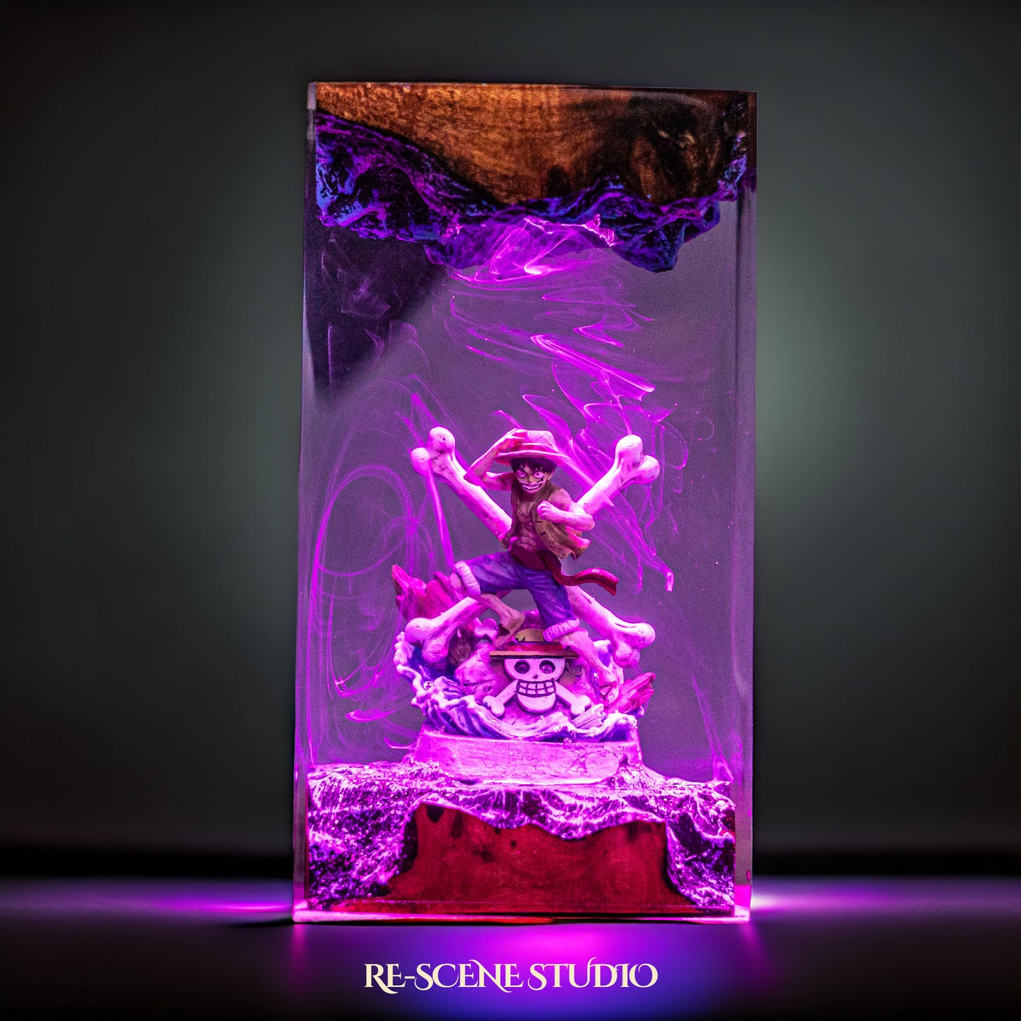 Luffy Resin Lamp V8 — Detailed Display | Premium 3D Resin Diorama with RGB Color-Changing Light