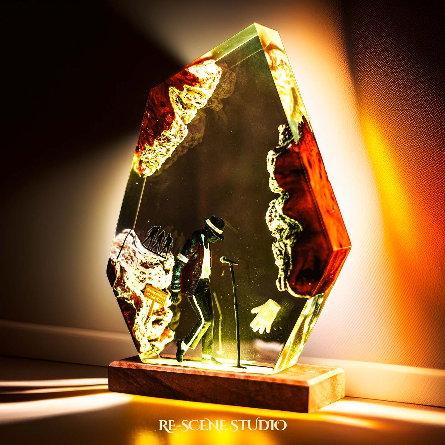 MJ Resin Lamp V1