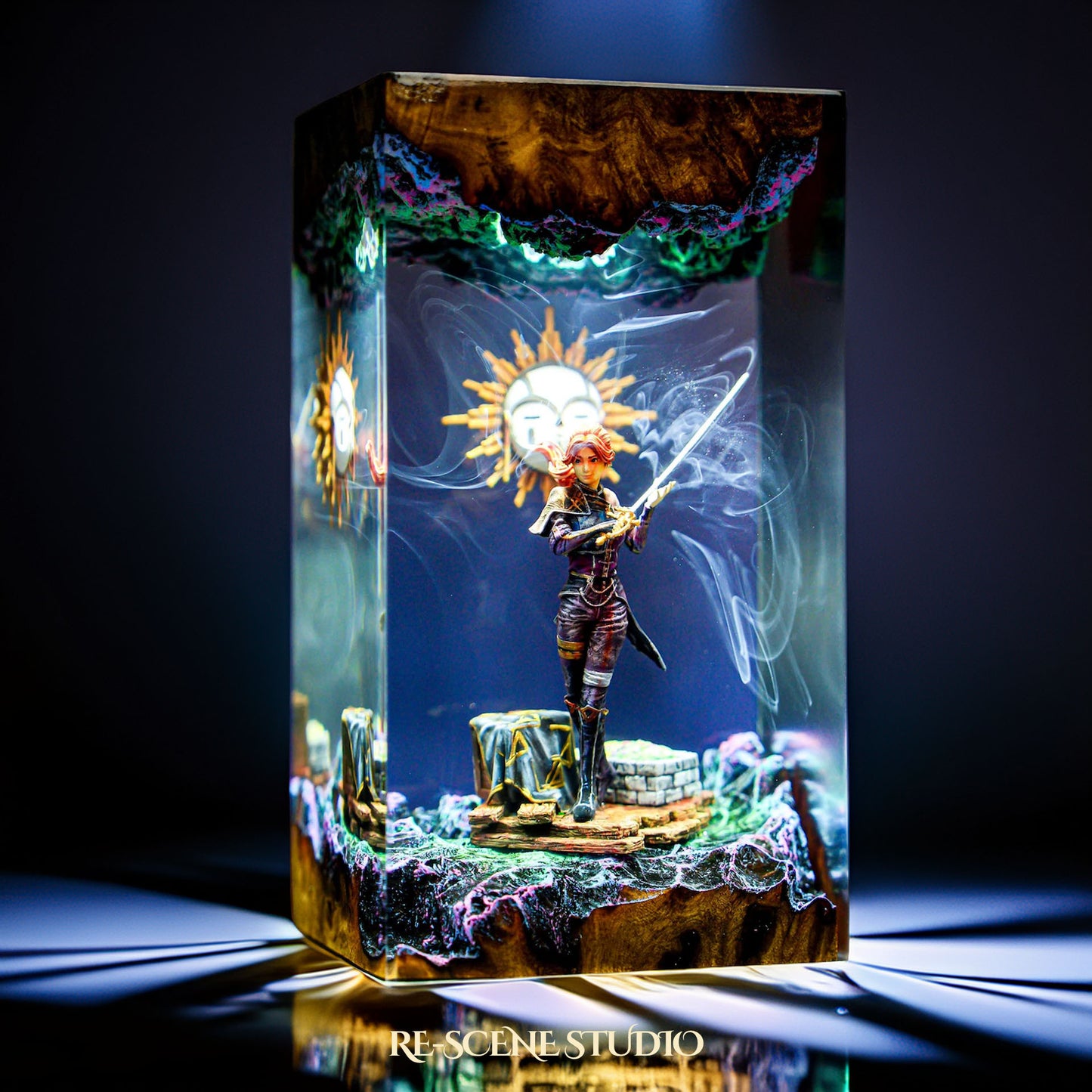Maelle Resin Lamp - Clair Obscur: Expedition 33