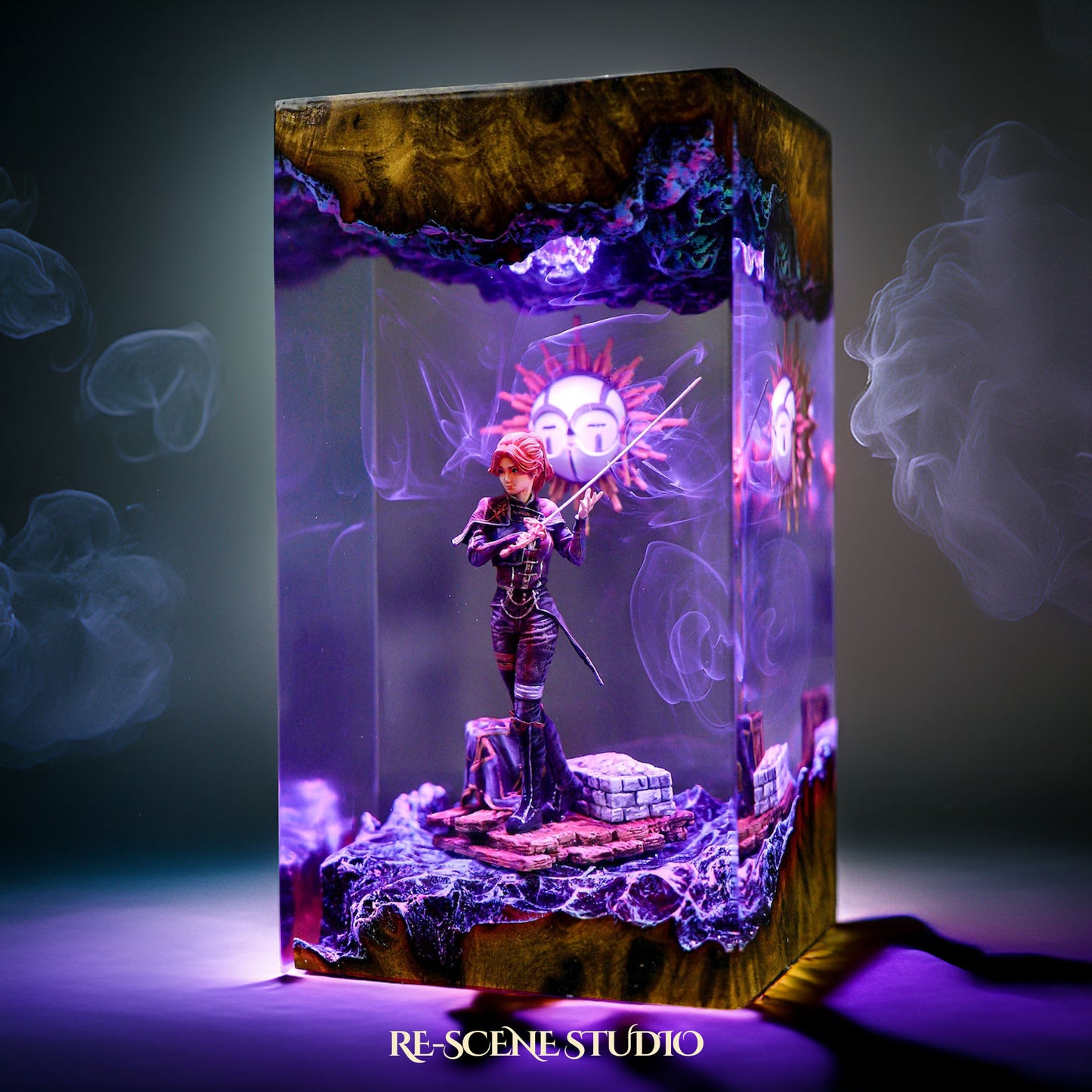Maelle Resin Lamp - Clair Obscur: Expedition 33