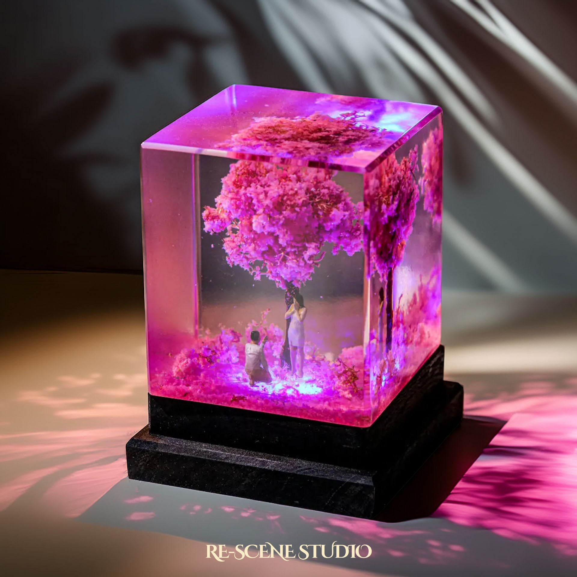 Cherry Blossom Proposal Resin Lamp Size M: 2x2x2" (5.1x5.1x5.1cm) / No Engraving – Handmade Epoxy Resin Lamp by Rescene Studio | Rescene Studio