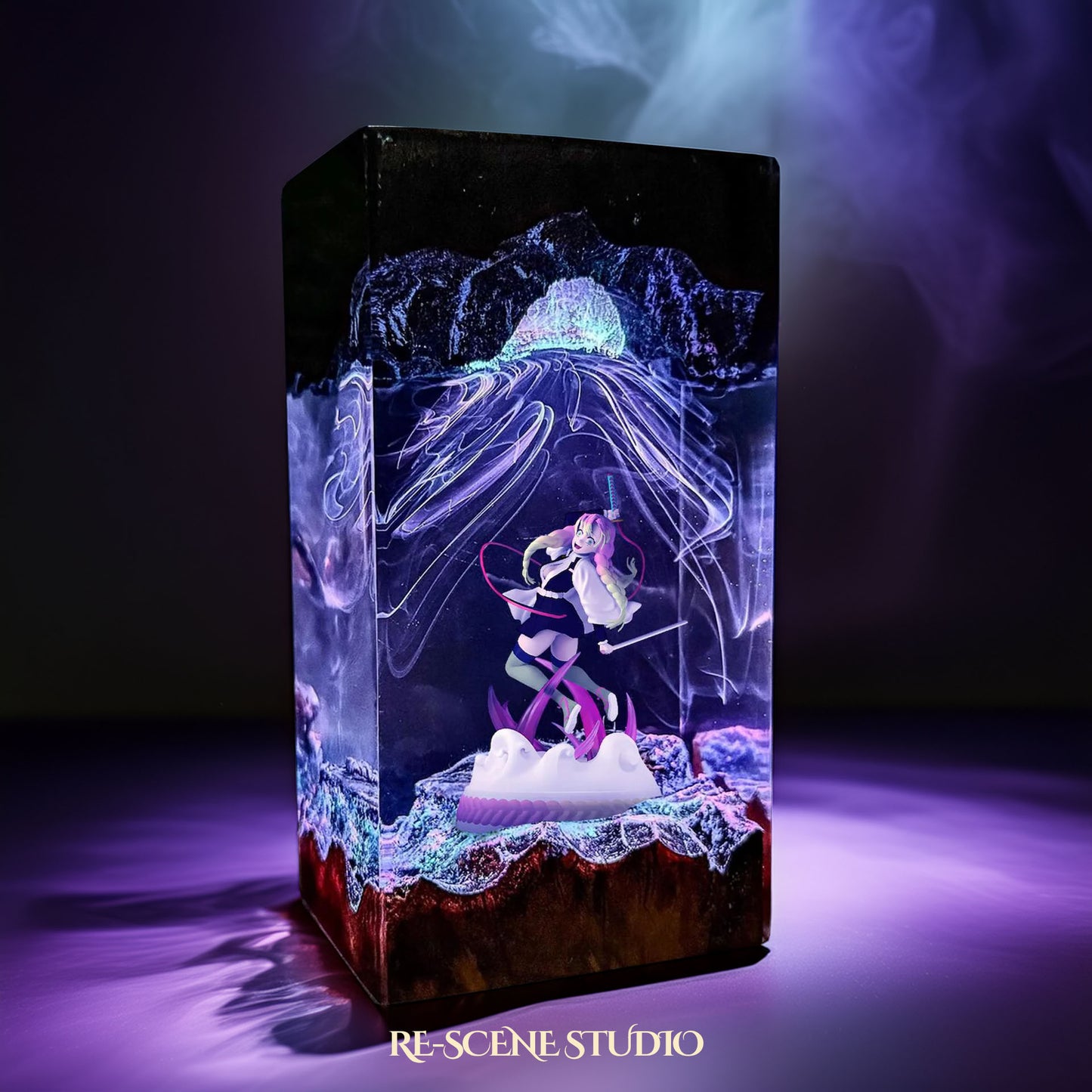 Mitsuri Resin Lamp 02 – Demon Slayer Multicolor / Size M: 7 x 13 x 7 (cm) – Handmade Resin Lamp by Rescene Studio | Rescene Studio