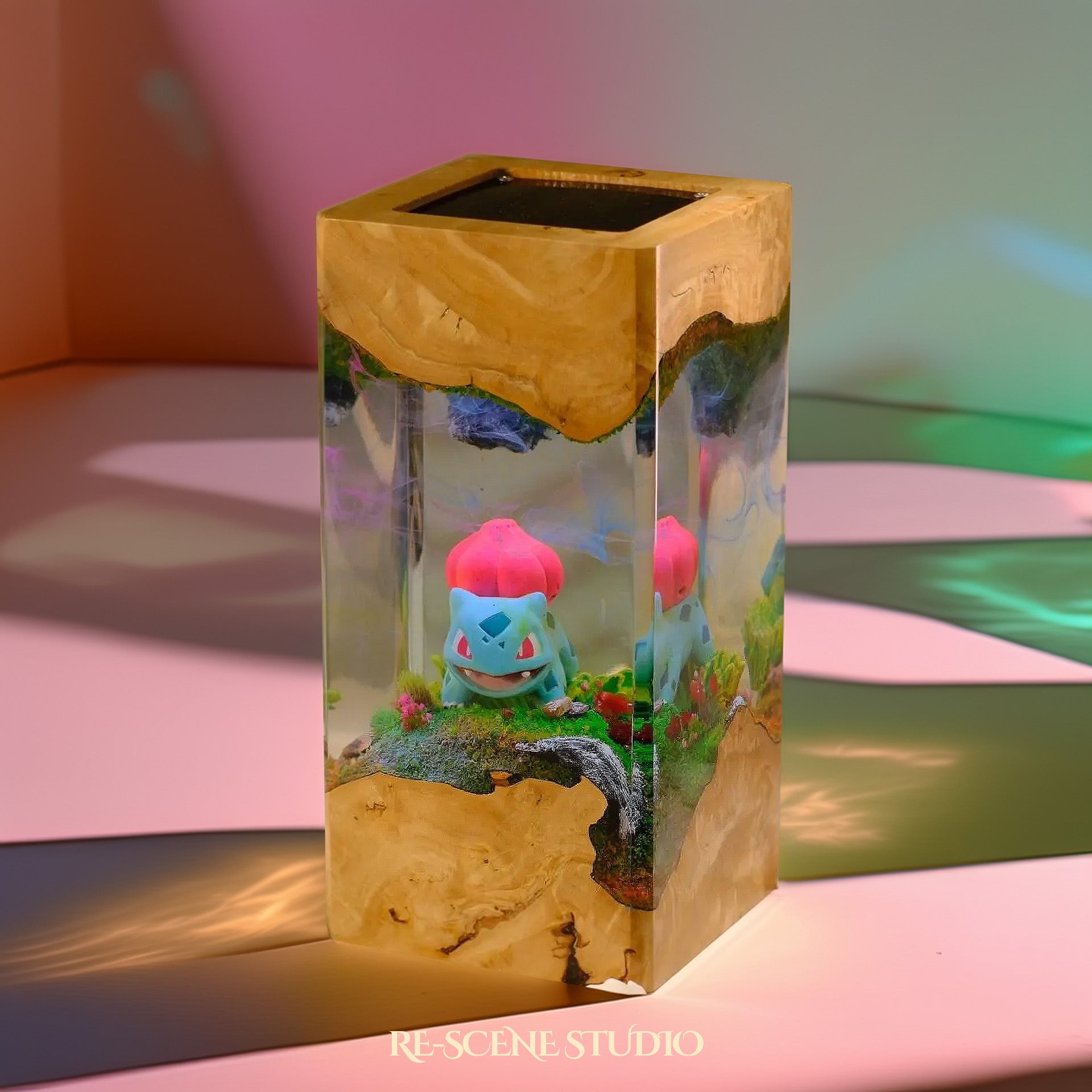 Bulbasaur Resin Epoxy Lamp Multicolor / Size XL: 8.5 x 8.5 x 16 (cm) – Handmade Epoxy Resin Lamp by Rescene Studio | Rescene Studio