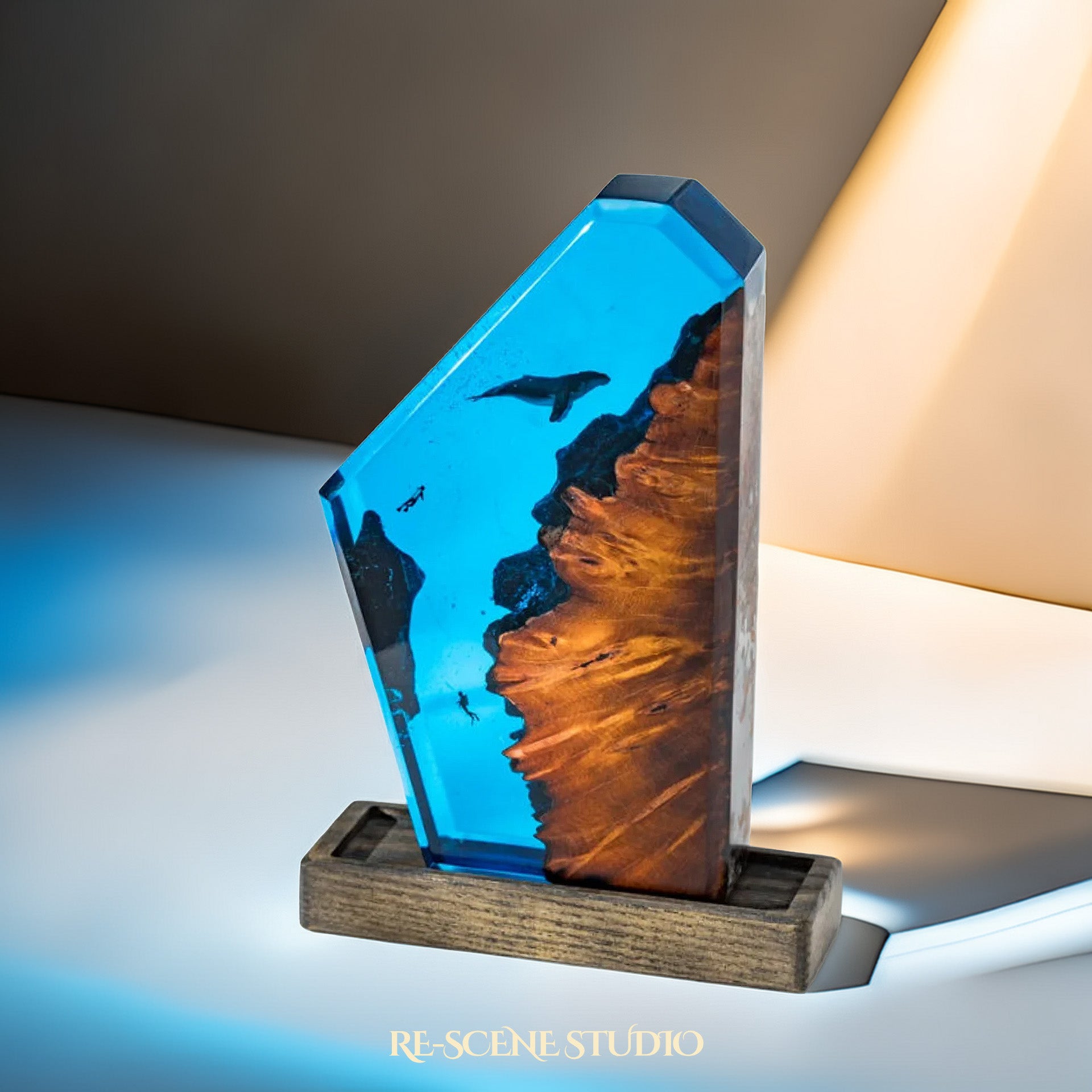 Ocean Guardian Resin Epoxy Lamp Multicolor / Size M: 10 x 16 (cm) – Handmade Epoxy Resin Lamp by Rescene Studio | Rescene Studio