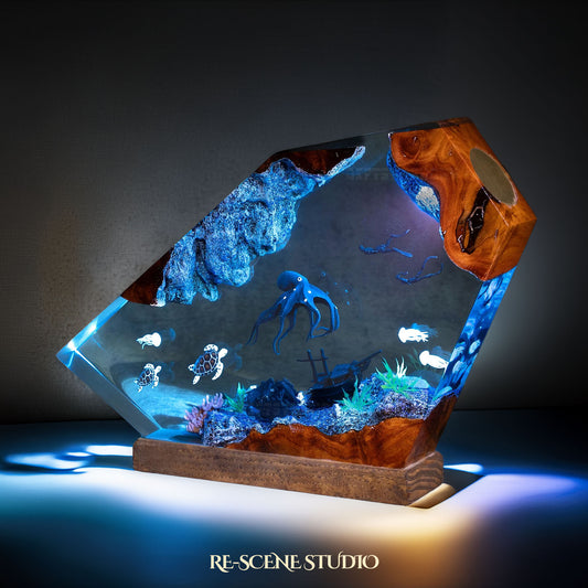 Deep Sea Octopus & Divers Resin Lamp