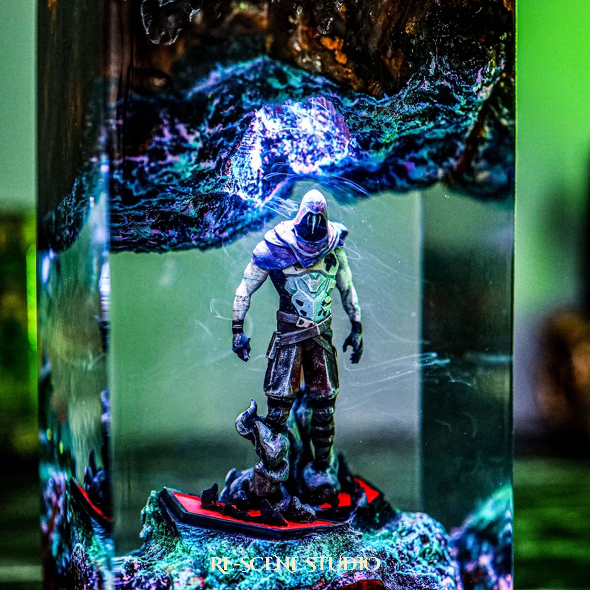 O.men Resin Lamp — Detailed Display | Premium 3D Resin Diorama with RGB Color-Changing Light