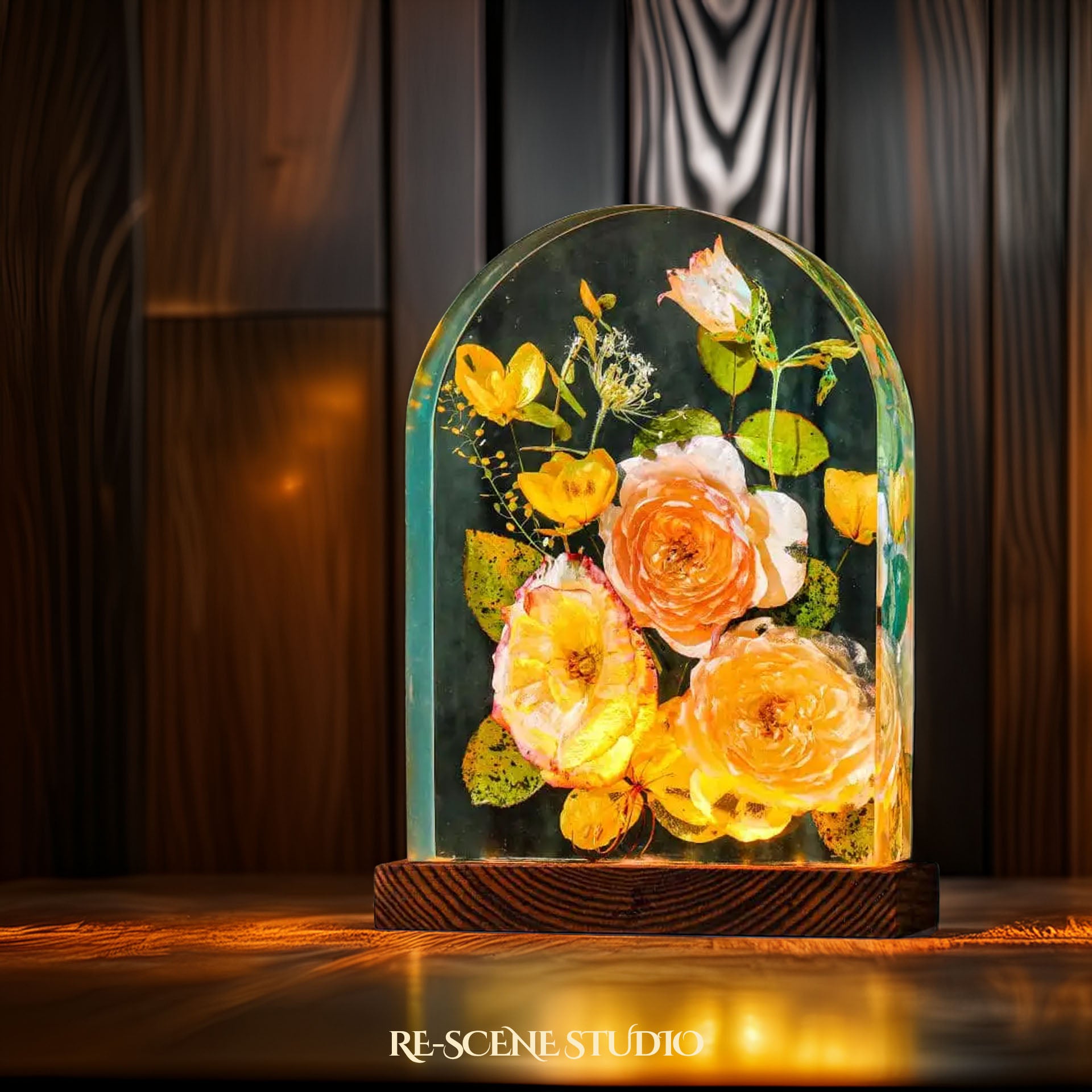 Lisianthus Bouquet Resin Lamp Size M: 5.9x7.1" (15x18cm) / No Engraving – Handmade Epoxy Resin Lamp by Rescene Studio | Rescene Studio