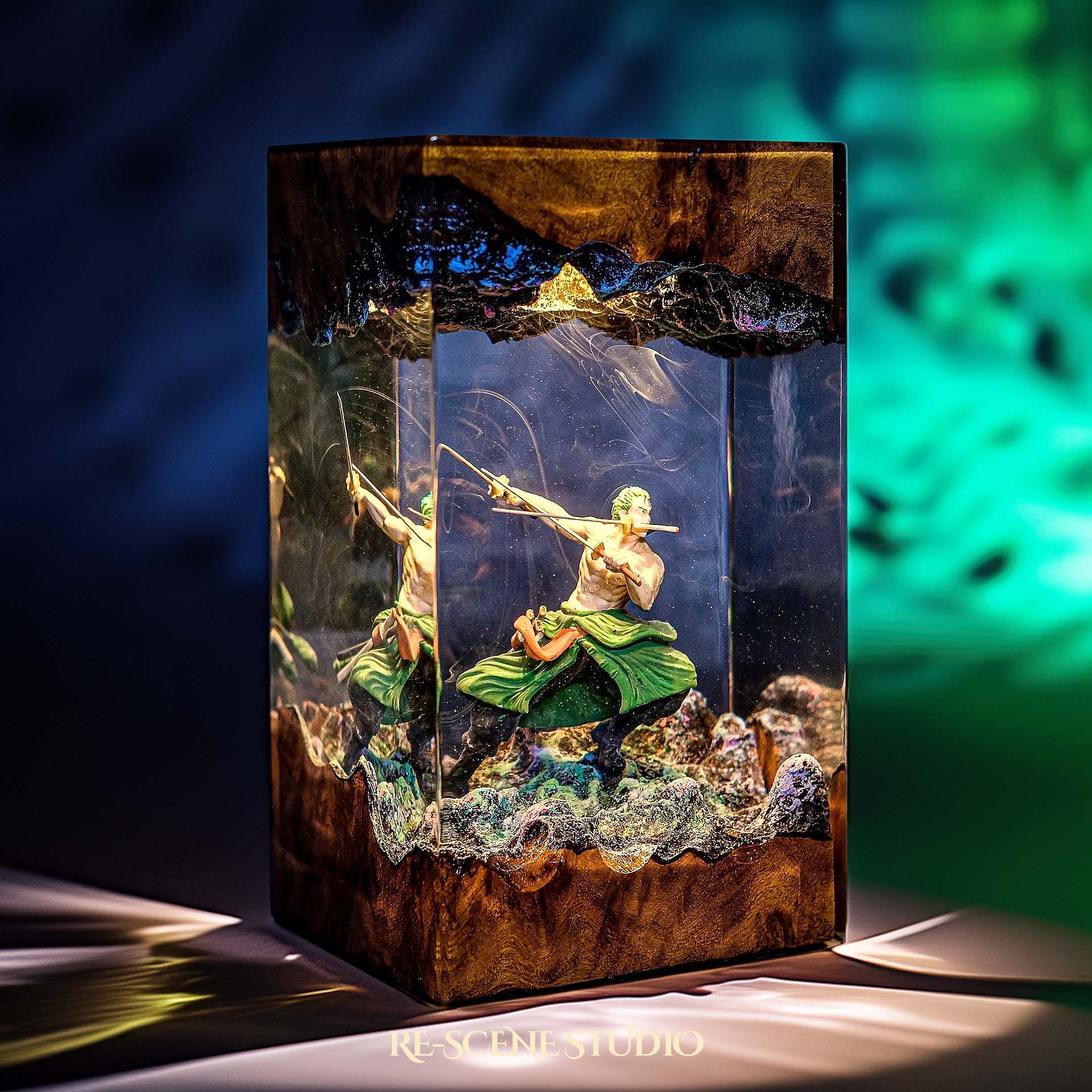 Roronoa Zoro Resin Lamp - One Piece Multicolor / Size M – Handmade Epoxy Resin Lamp by Rescene Studio | Rescene Studio