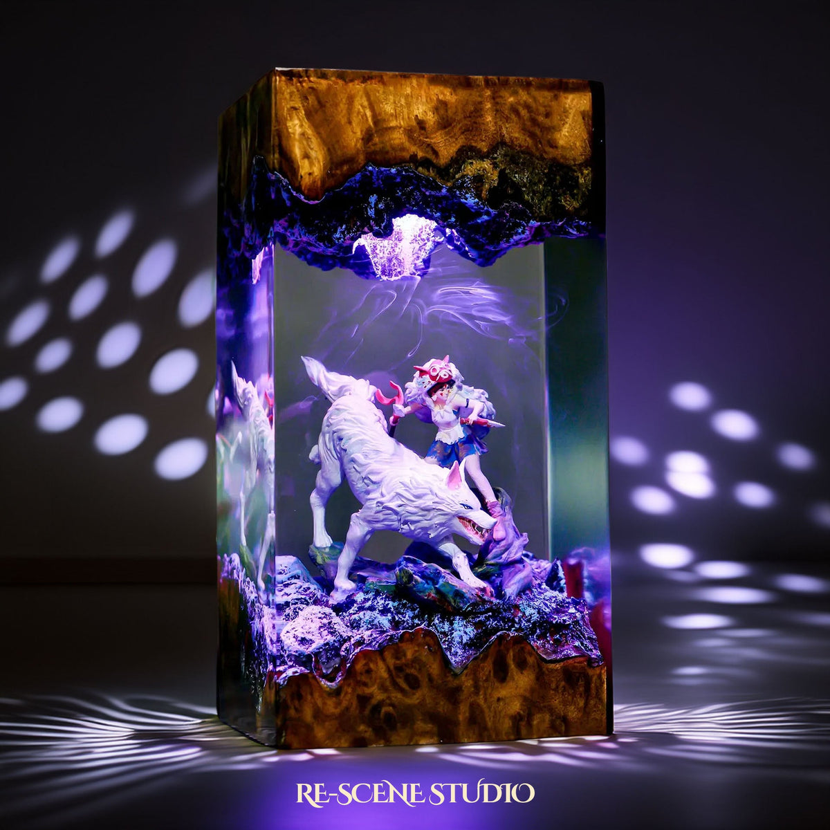 San & Moro Resin Lamp, handcrafted epoxy resin LED lamp