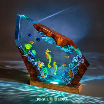Twin Seahorses Resin Lamp