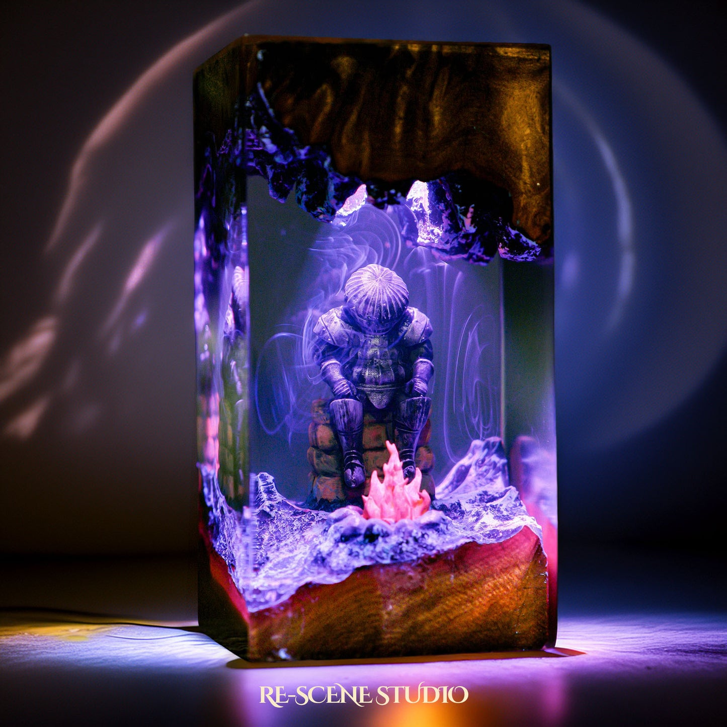 Siegmeyer of Catarina Resin Lamp - Dark Souls