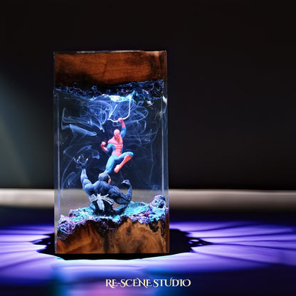 Spider-Man vs Venom Resin Lamp - Marvel Spider-Man