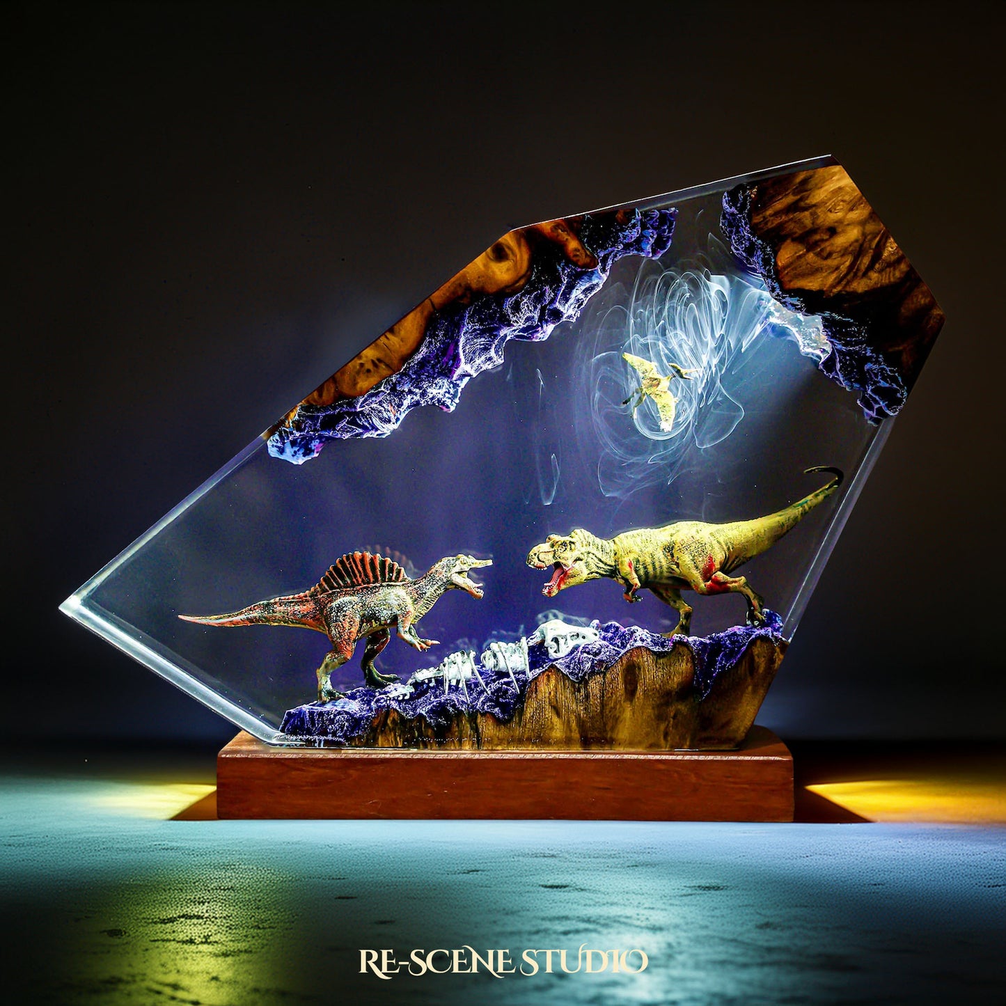 Spinosaurus vs T-rex Dinosaur Resin Lamp