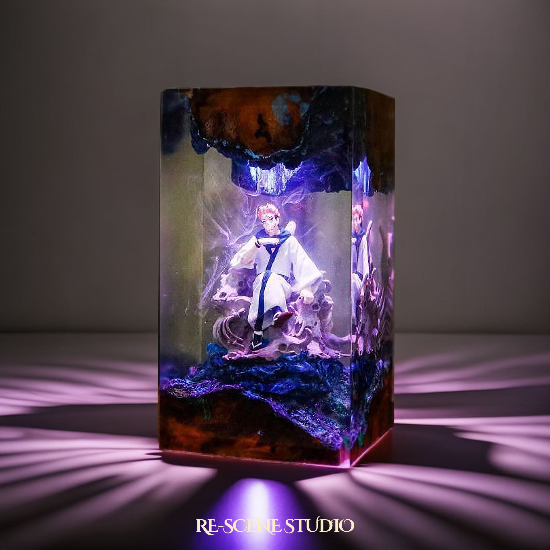 Sukuna Resin Lamp 01 - Jujutsu Kaisen Multicolor / Size M: 7 x 13 x 7 (cm) – Handmade Epoxy Resin Lamp by Rescene Studio | Rescene Studio