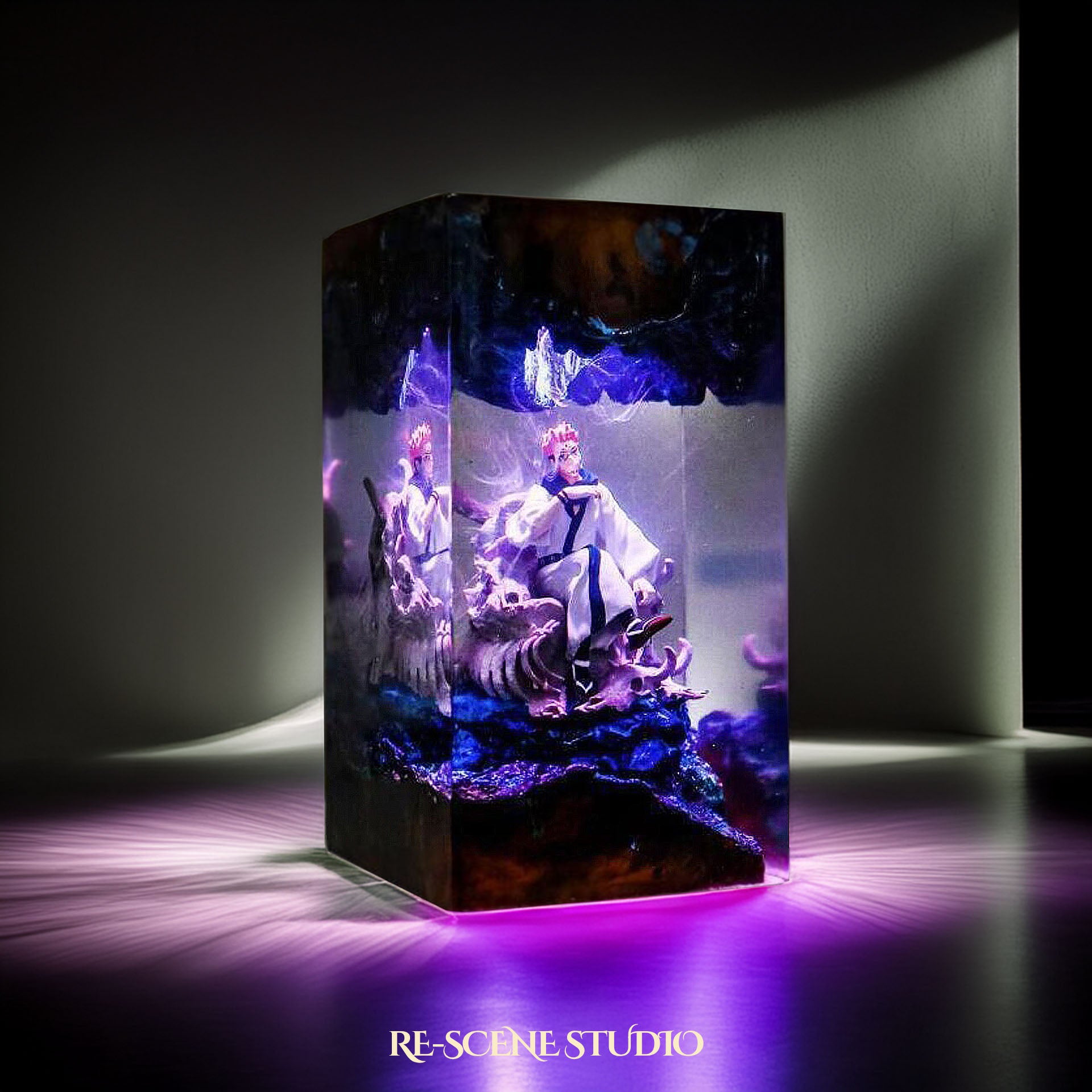 Sukuna Resin Lamp 01 - Jujutsu Kaisen Multicolor / Size M: 7 x 13 x 7 (cm) – Handmade Epoxy Resin Lamp by Rescene Studio | Rescene Studio