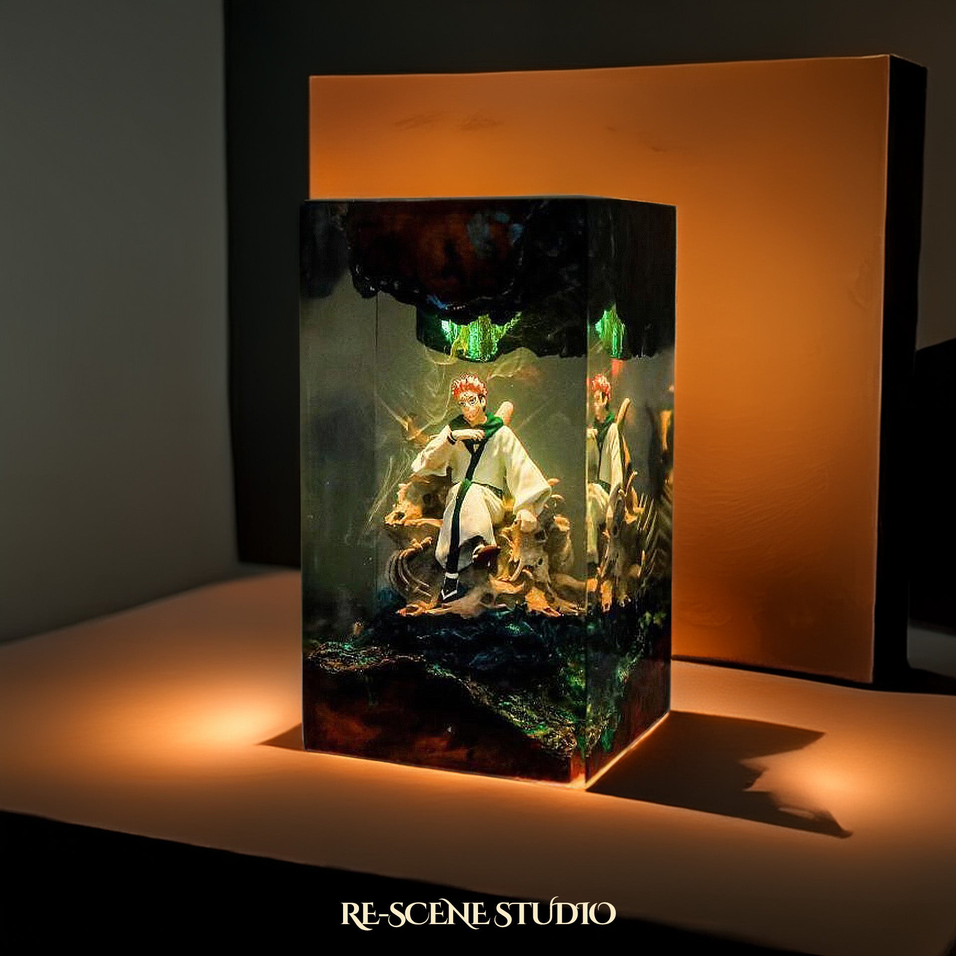 Sukuna Resin Lamp 01 - Jujutsu Kaisen Multicolor / Size M: 7 x 13 x 7 (cm) – Handmade Epoxy Resin Lamp by Rescene Studio | Rescene Studio