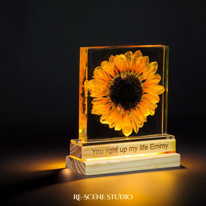 Sunflower Glow Resin Lamp Flower Only / No Engraving – Handmade Epoxy Resin Lamp by Rescene Studio | Rescene Studio