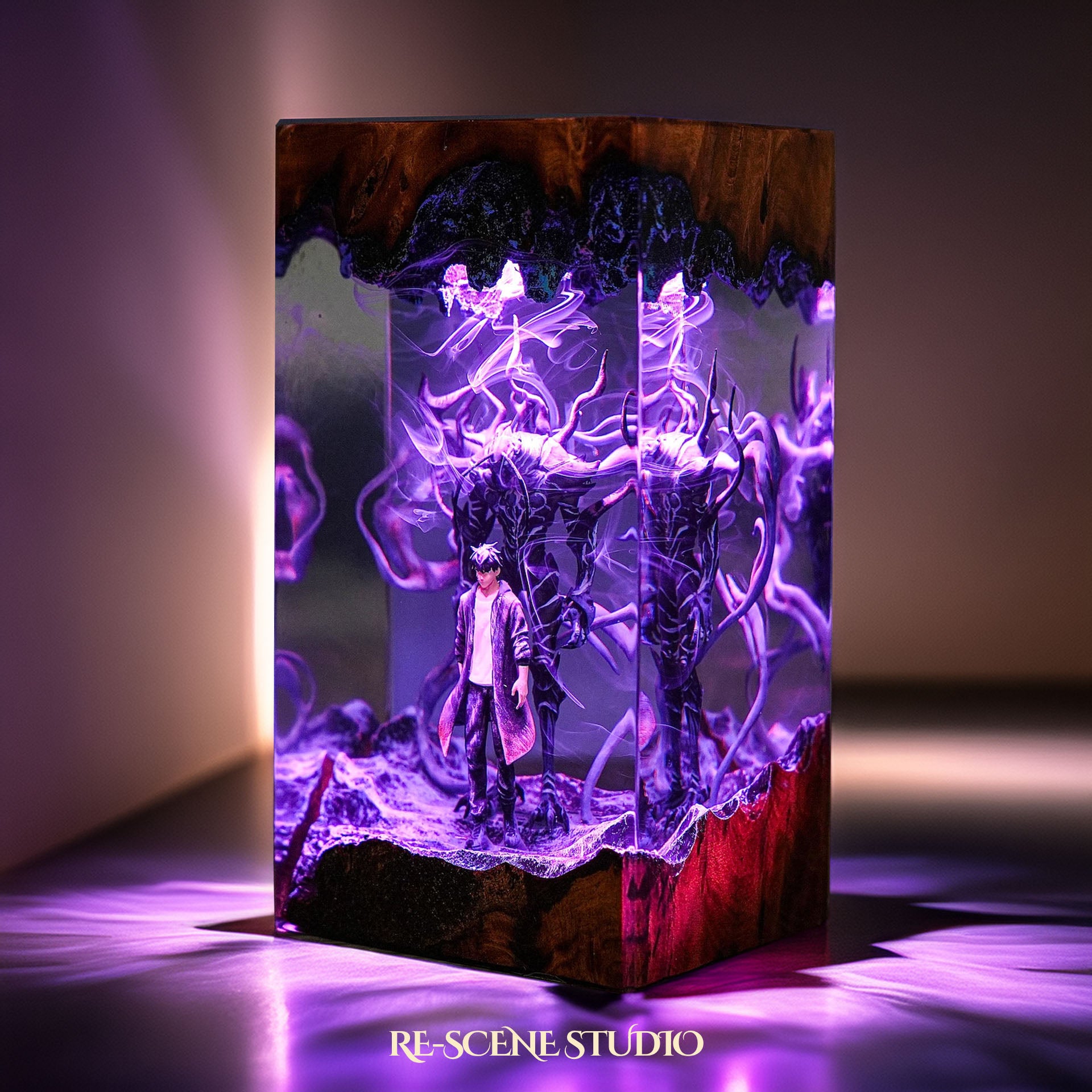 Sung Jin-woo Resin Lamp - Solo Leveling Multicolor / Size M: 7 x 13 x 7 (cm) – Handmade Epoxy Resin Lamp by Rescene Studio | Rescene Studio