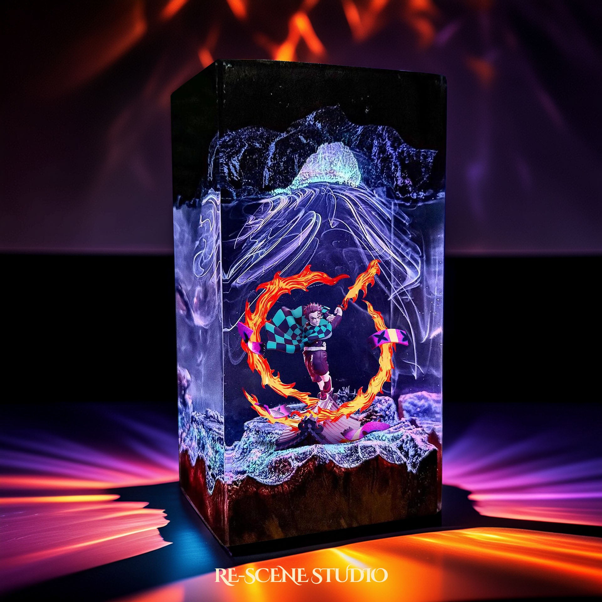 Tanjiro Resin Lamp 03 - Demon Slayer Multicolor / Size M: 7 x 13 x 7 (cm) – Handmade Epoxy Resin Lamp by Rescene Studio | Rescene Studio
