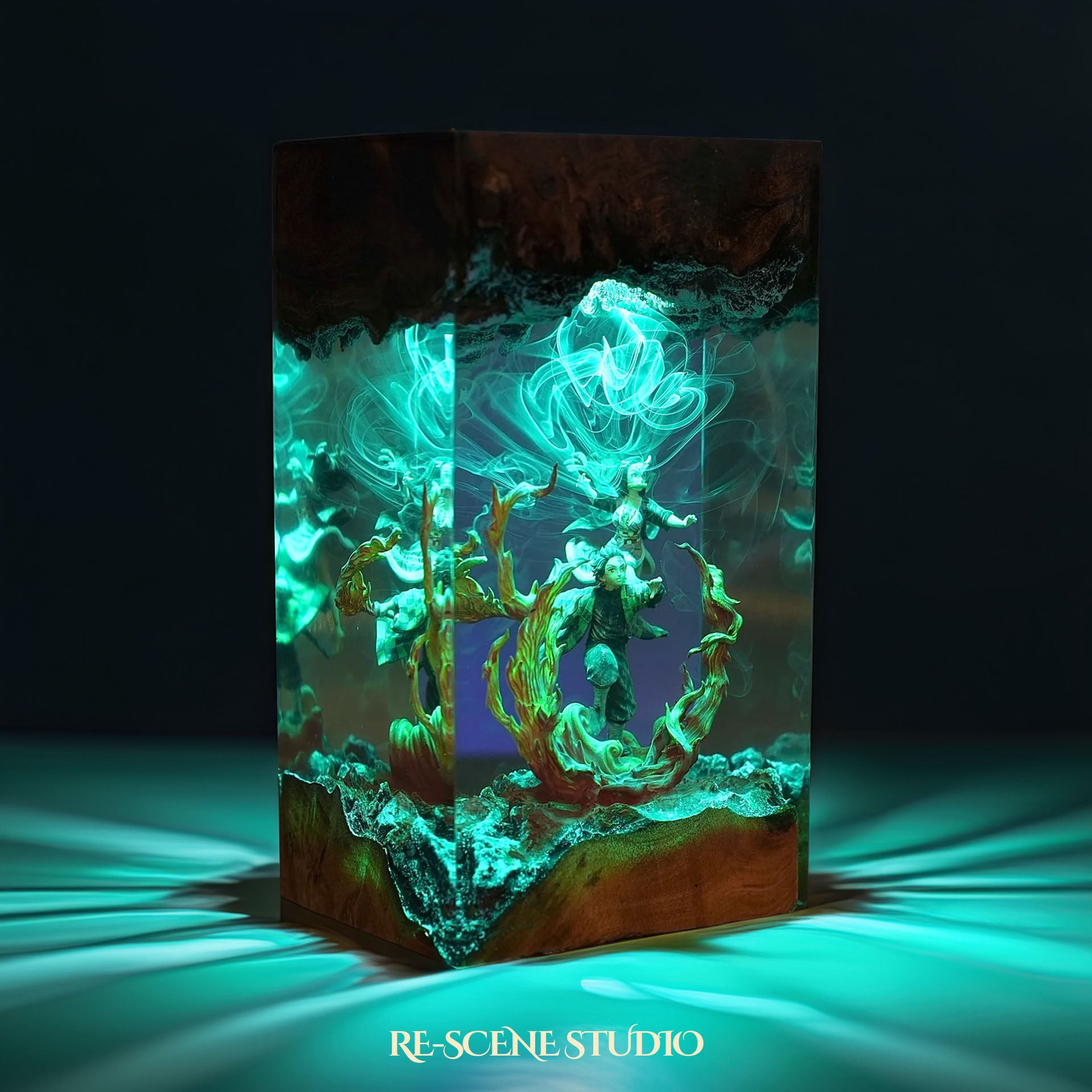 Tanjiro & Nezuko Resin Epoxy Lamp – Demon Slayer Multicolor / Size M: 13 x 6.5 (cm) – Handmade Epoxy Resin Lamp by Rescene Studio | Rescene Studio