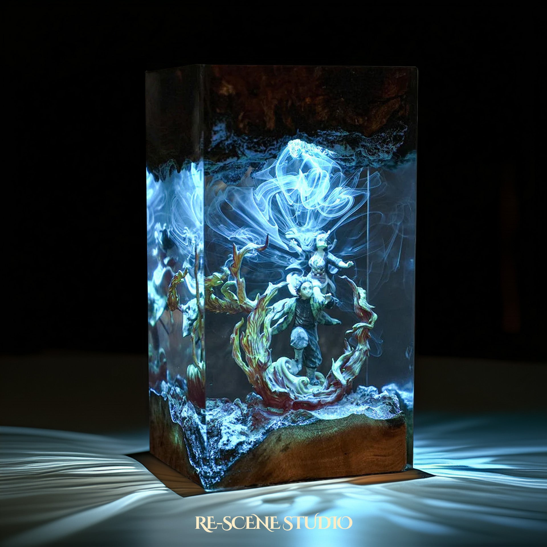 Tanjiro & Nezuko Resin Epoxy Lamp – Demon Slayer Multicolor / Size M: 13 x 6.5 (cm) – Handmade Epoxy Resin Lamp by Rescene Studio | Rescene Studio