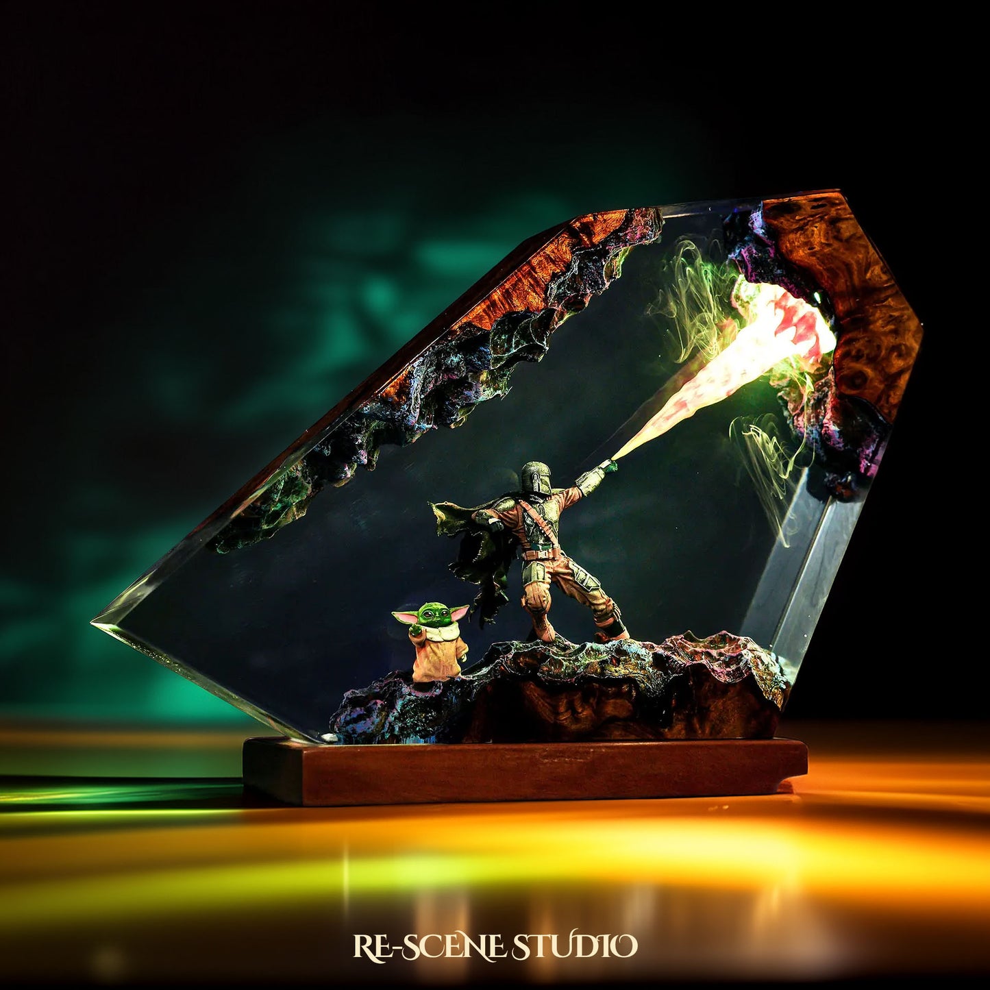 The Mandalorian Resin Lamp - Star Wars: The Mandalorian