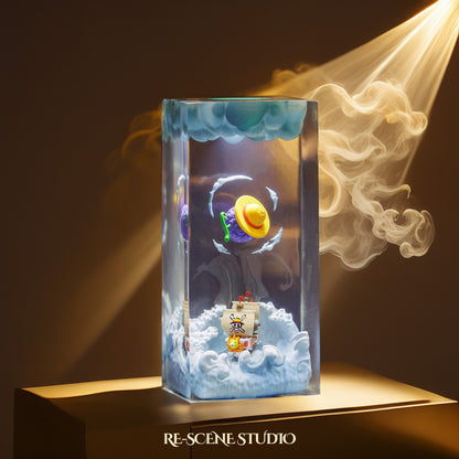 Thousand Sunny & Gomu Gomu no Mi Resin Lamp - One Piece Multicolor / Size M – Handmade Resin Lamp by Rescene Studio | Rescene Studio