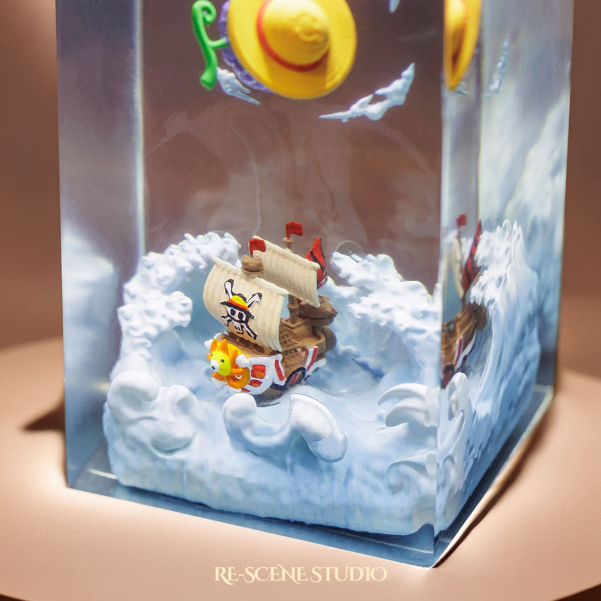 Thousand Sunny & Gomu Gomu no Mi Resin Lamp - One Piece Multicolor / Size M – Handmade Epoxy Resin Lamp by Rescene Studio | Rescene Studio