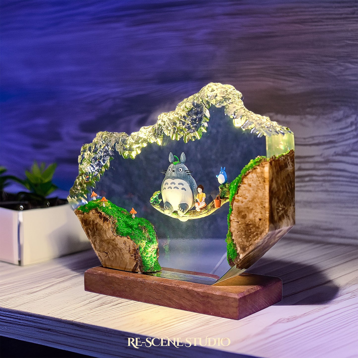 Totoro Forest Swing Resin Epoxy Lamp Multicolor / Size M: 11 x 12 (cm) – Handmade Resin Lamp by Rescene Studio | Rescene Studio
