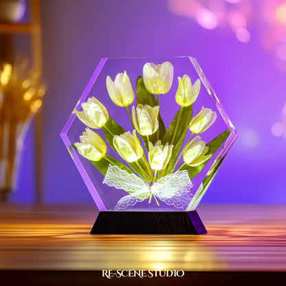 White Tulip Resin Lamp Size M: 5.9x7.1" (15x18cm) / No Engraving – Handmade Epoxy Resin Lamp by Rescene Studio | Rescene Studio