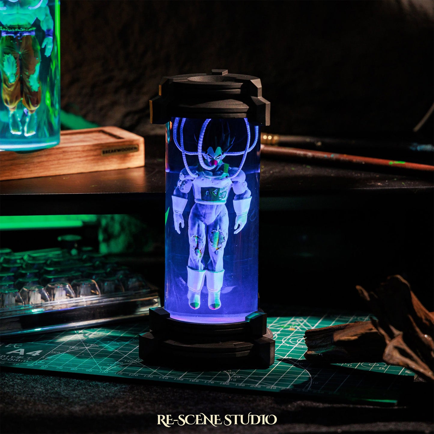 Vegeta Healing Pod Resin Epoxy Lamp Multicolor / Size XL: 19 x 9 x 9 (cm) – Handmade Resin Lamp by Rescene Studio | Rescene Studio