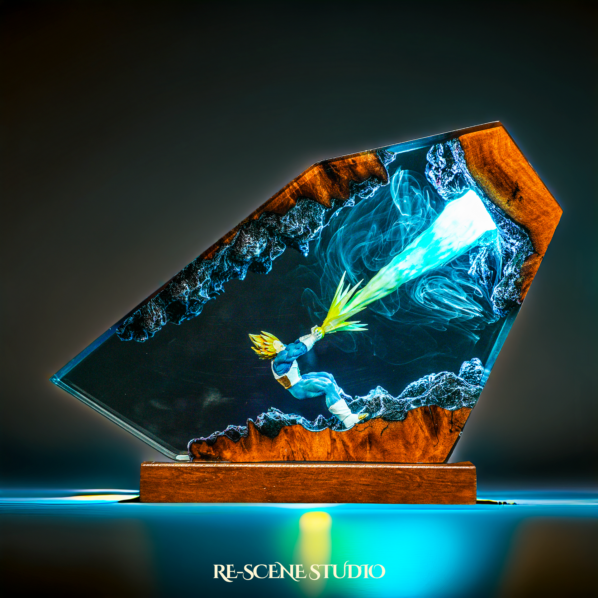 Elite Saiyan Prince Resin Lamp — view 1