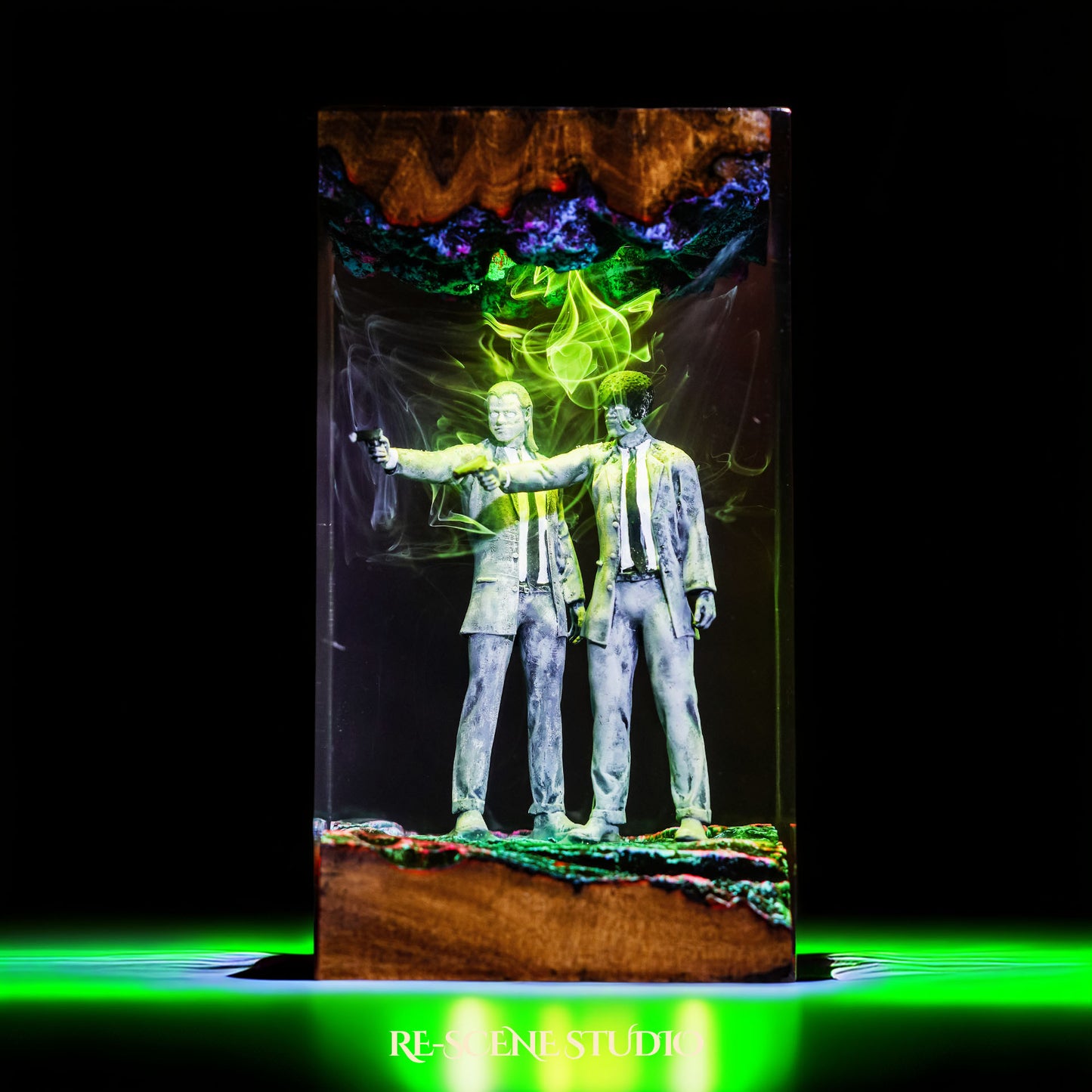 Vincent Vega and Jules Winnfield Resin Lamp — Detailed Display | Premium 3D Resin Diorama with RGB Color-Changing Light