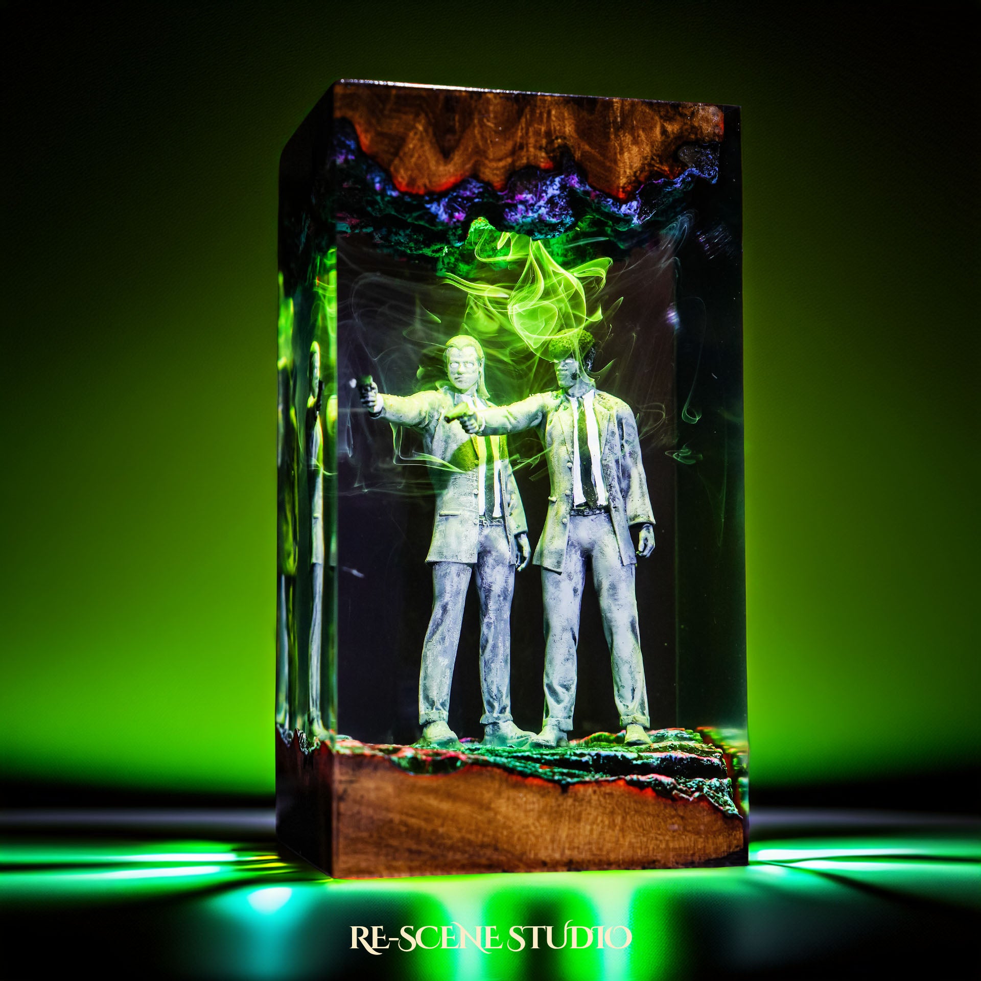 Vincent Vega and Jules Winnfield Resin Lamp — Handcrafted Epoxy Resin LED Lamp | Unique Ambient Decor & Collector's Gift