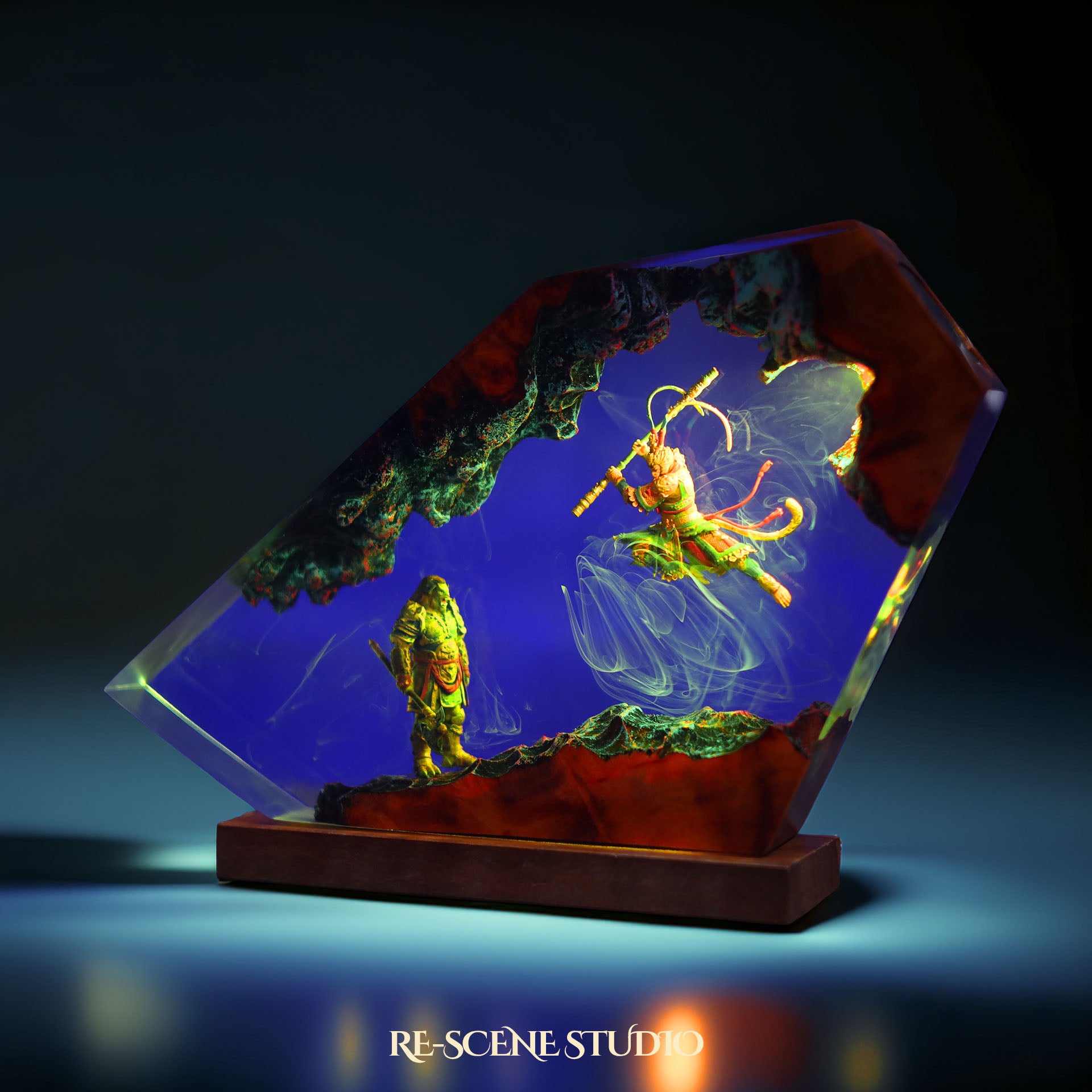 W.ukong V.s. B.ull K.ing Resin Lamp — Detailed Display | Premium 3D Resin Diorama with RGB Color-Changing Light