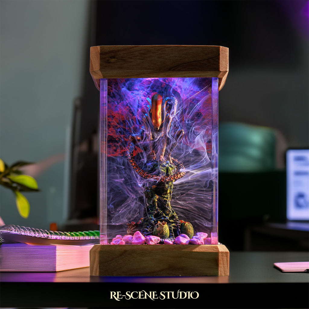 Xenomorph Resin Epoxy Lamp Multicolor / Size M: 6 x 6 x 12 (cm) – Handmade Epoxy Resin Lamp by Rescene Studio | Rescene Studio
