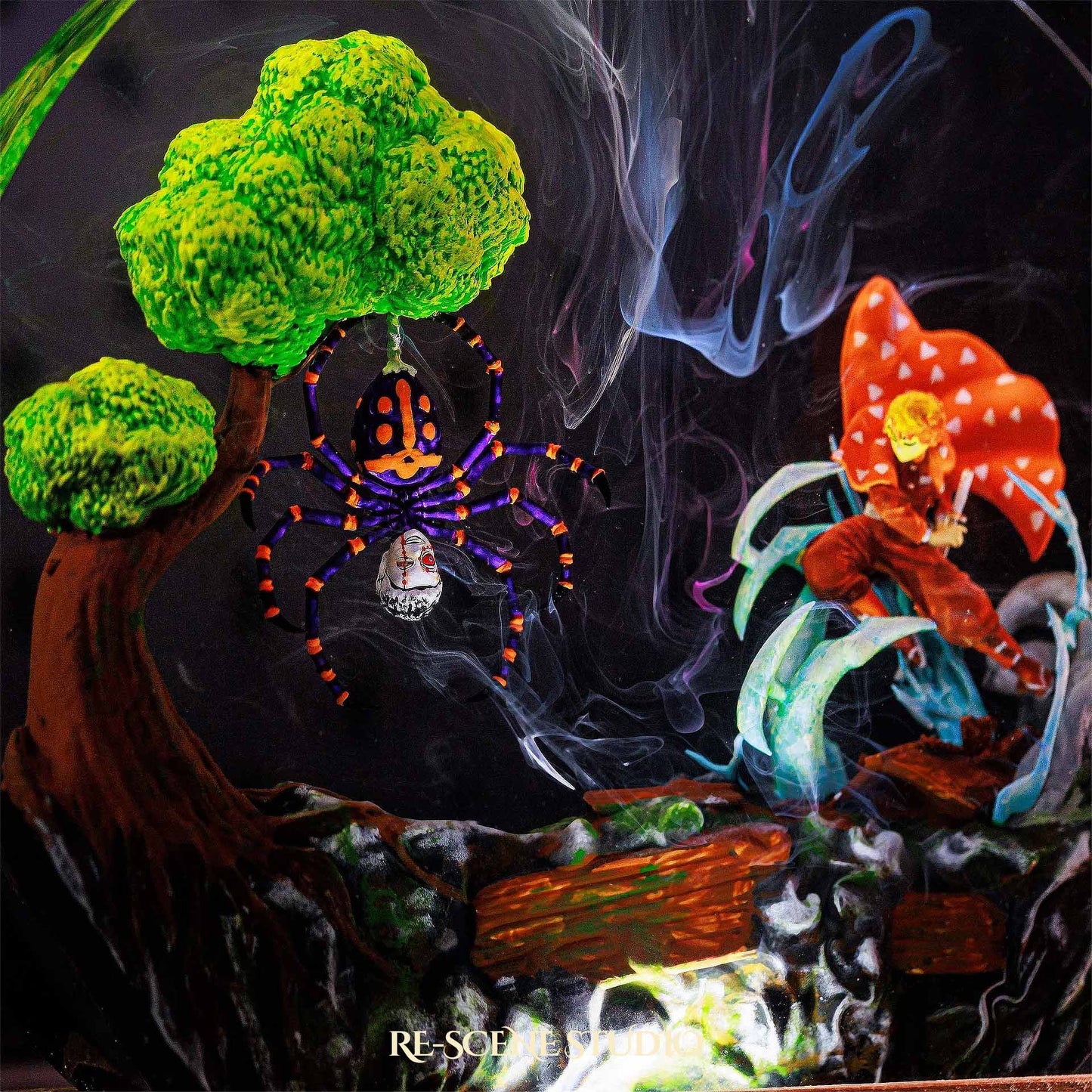 Zenitsu Resin Epoxy Lamp – Demon Slayer Multicolor / Size M: 13 x 12 (cm) – Handmade Resin Lamp by Rescene Studio | Rescene Studio