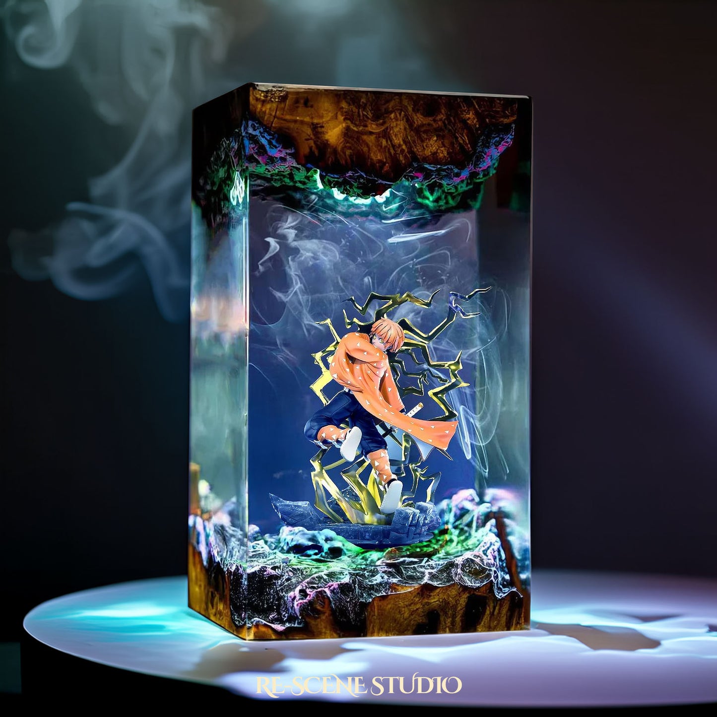 Zenitsu Resin Epoxy Lamp – Demon Slayer Multicolor / Size M: 7 x 13 x 7 (cm) – Handmade Resin Lamp by Rescene Studio | Rescene Studio