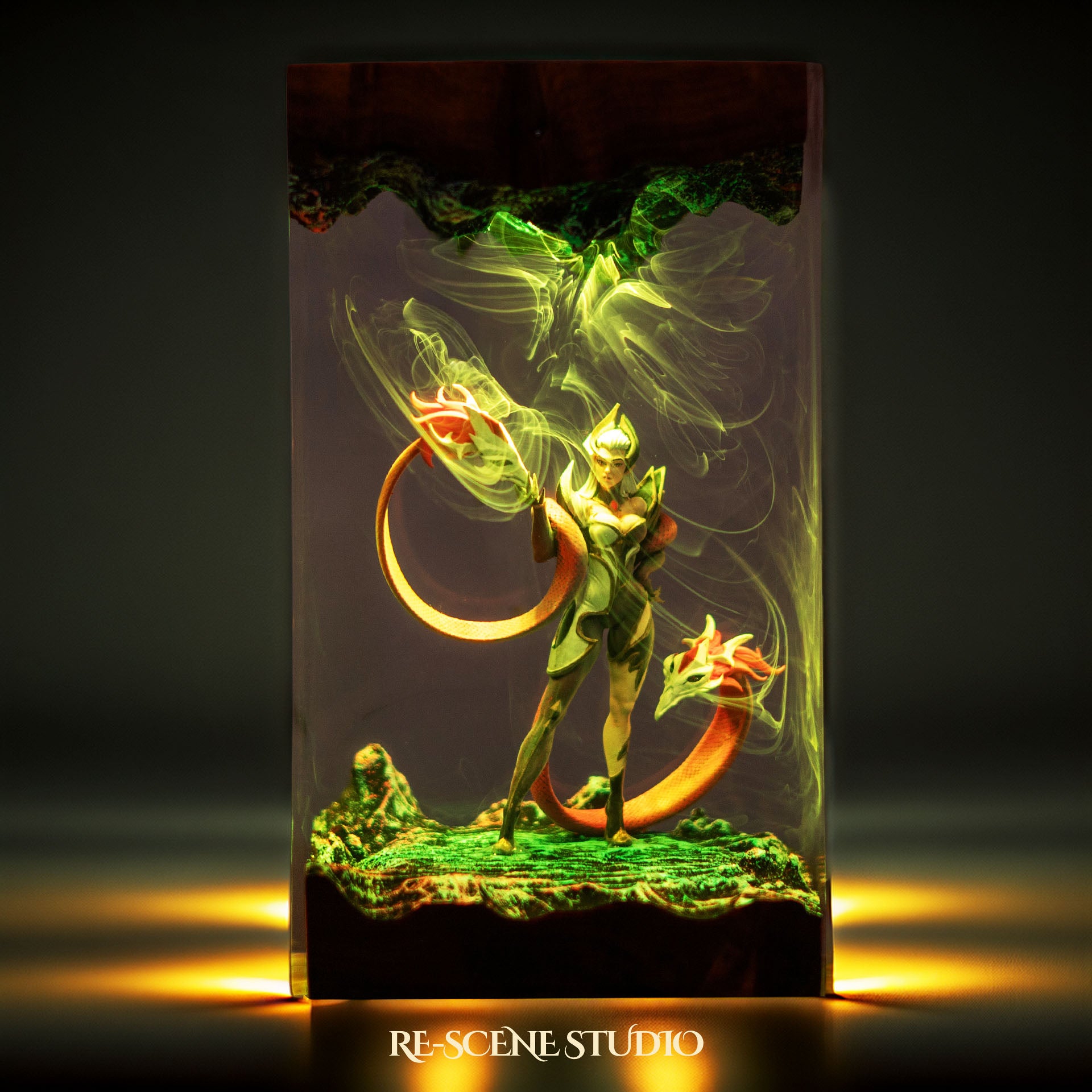 Shadow Champion Resin Lamp — view 4