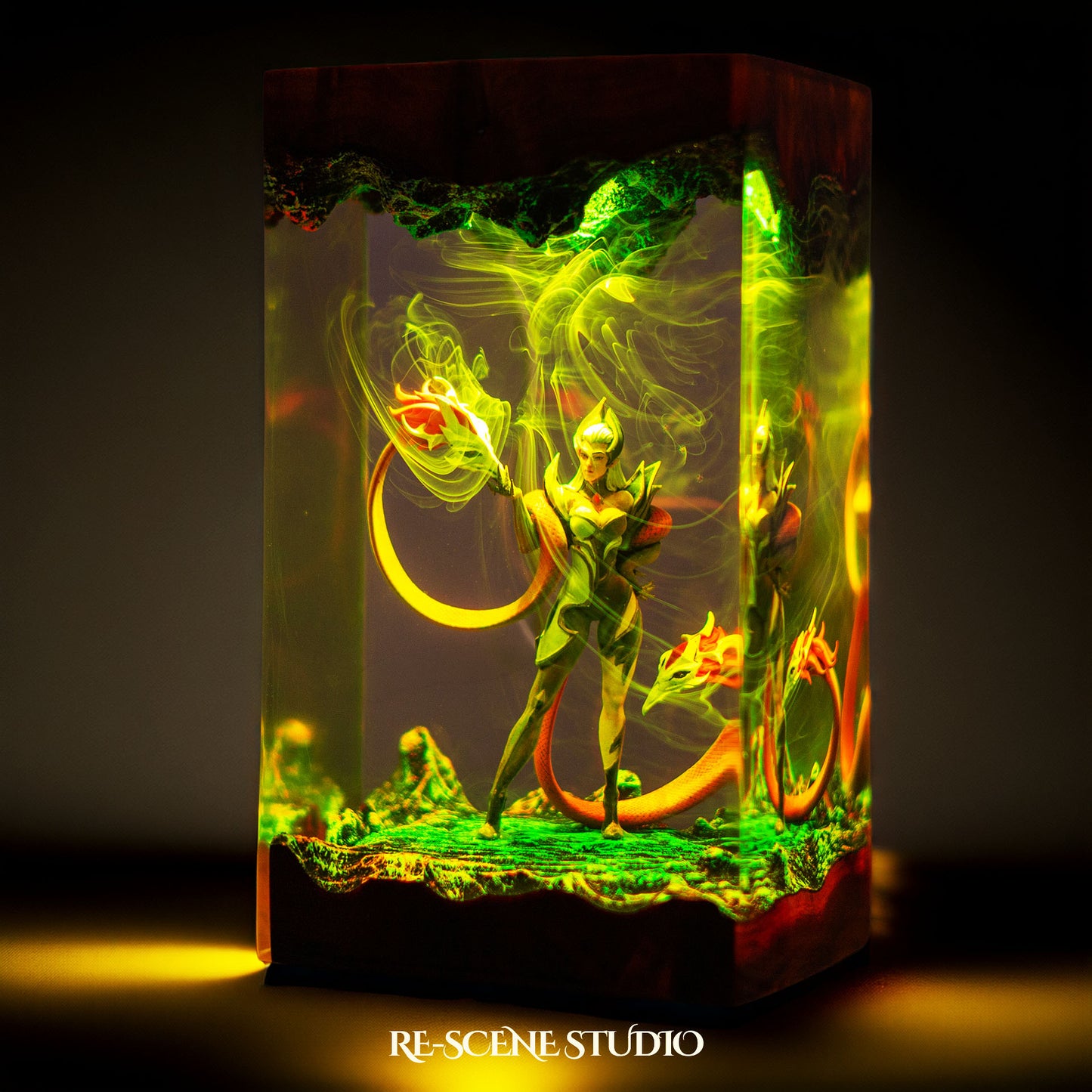 Shadow Champion Resin Lamp — view 5