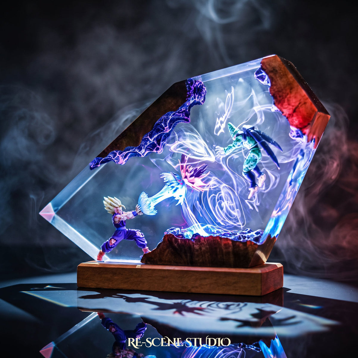 Dragon Ball collectible: the Gohan vs Cell Resin Lamp, handmade on a wooden base