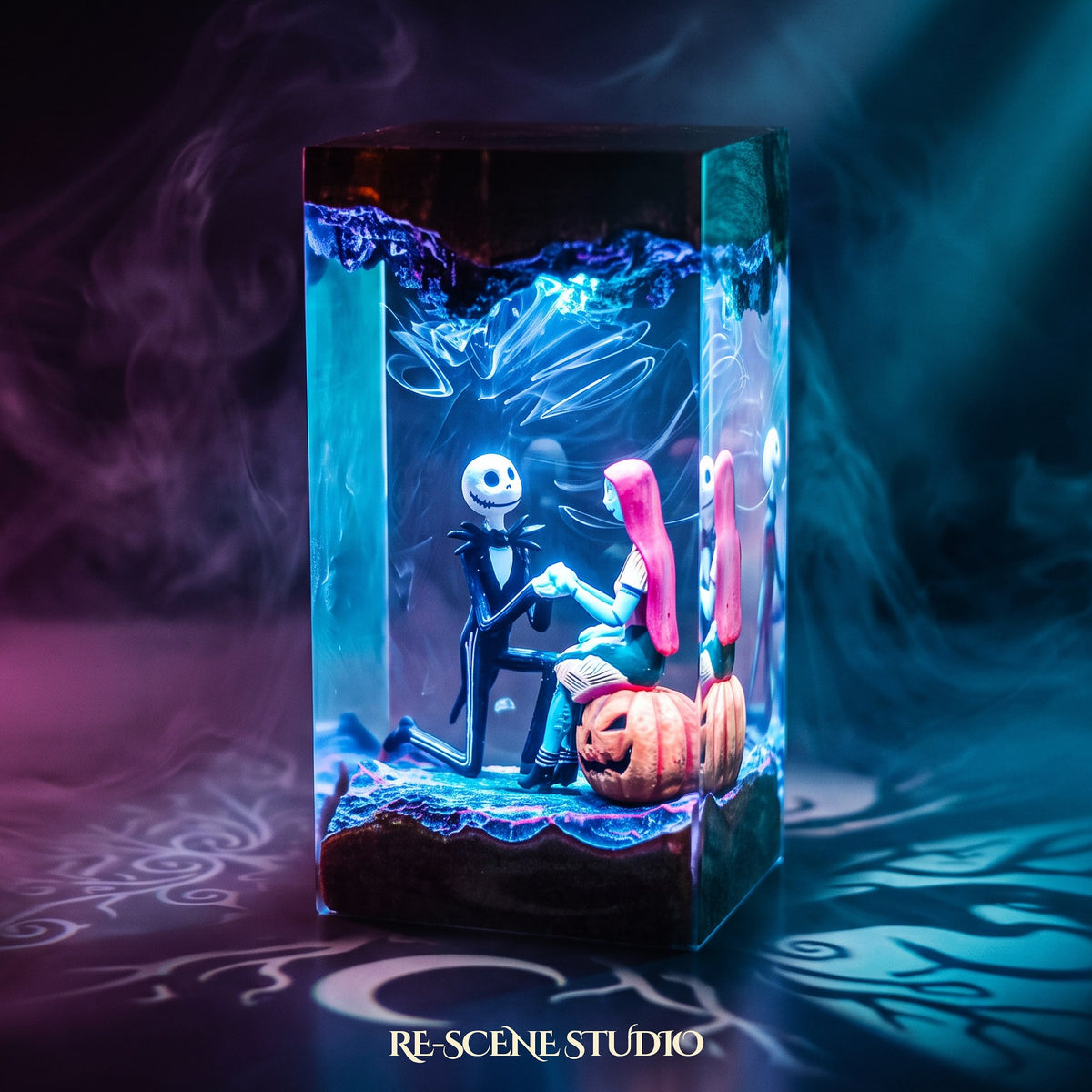 Nightmare Before Christmas collectible: the Jack & Sally Resin Lamp V1, handmade on a wooden base
