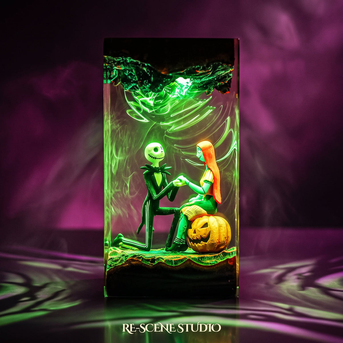 Glowing Jack & Sally Resin Lamp V1: Nightmare Before Christmas fan decor sealed in crystal-clear epoxy resin