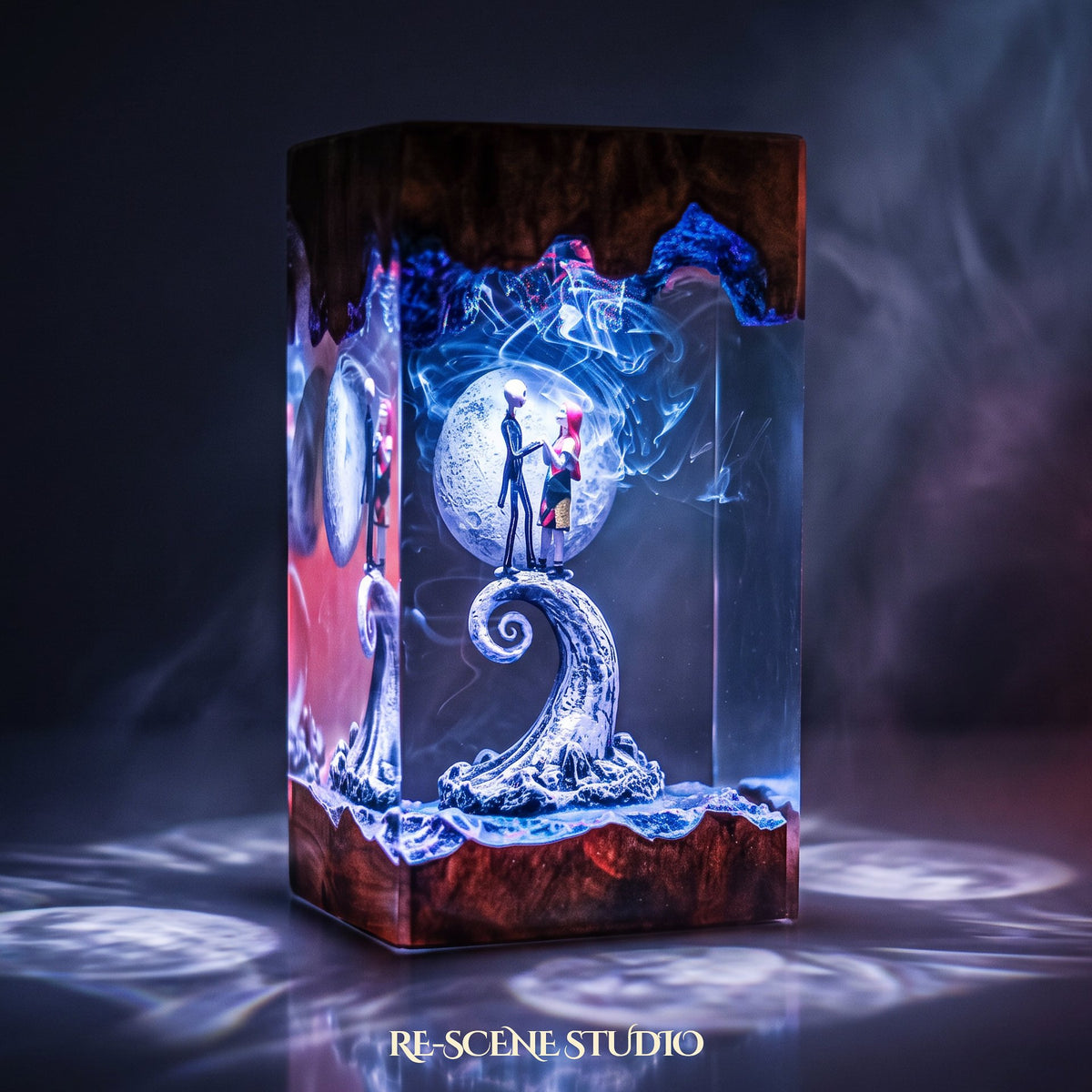 Glowing Jack & Sally Resin Lamp V2: Nightmare Before Christmas fan decor sealed in crystal-clear epoxy resin