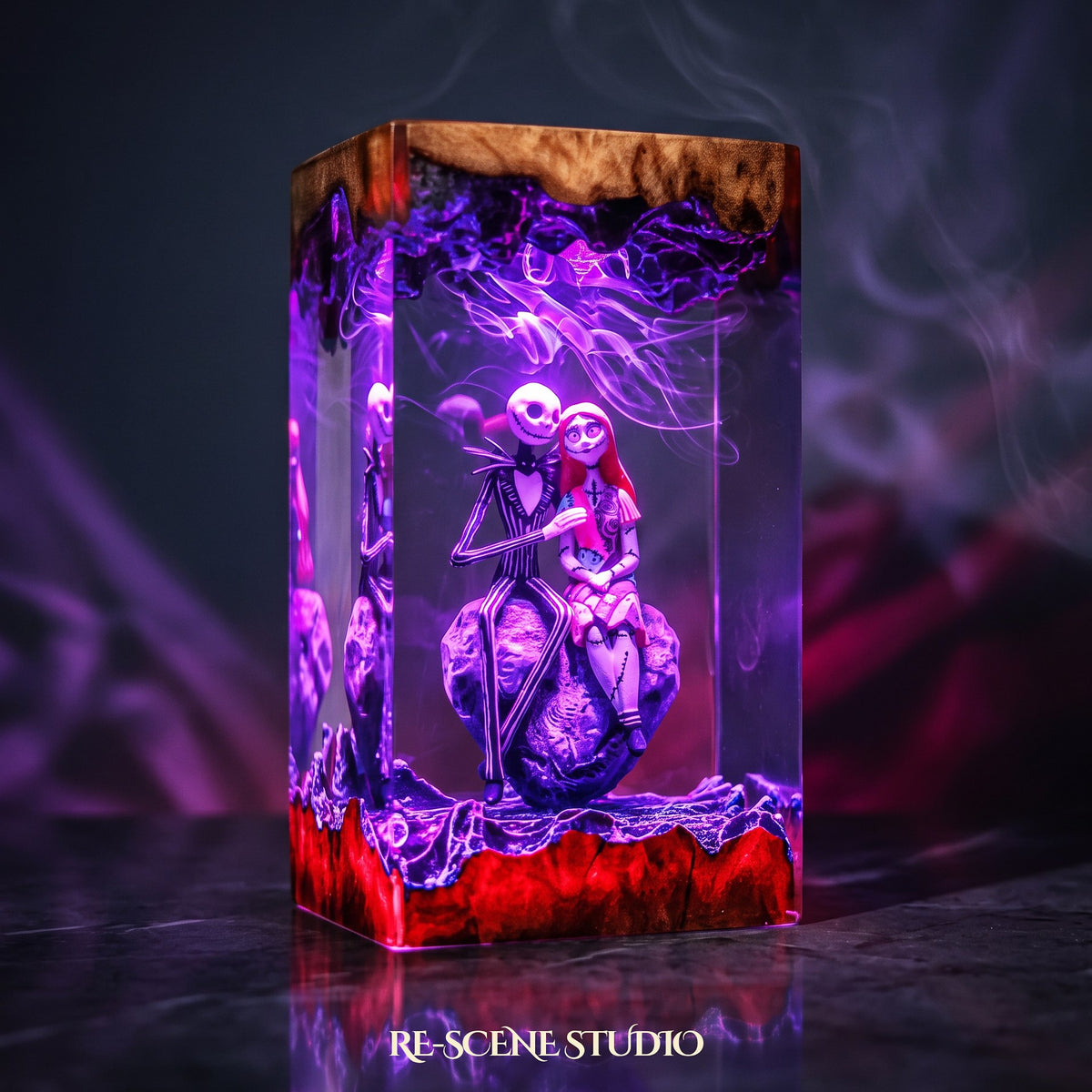 Jack & Sally Resin Lamp V3 — premium Nightmare Before Christmas resin art lamp, a gift-ready piece for collectors